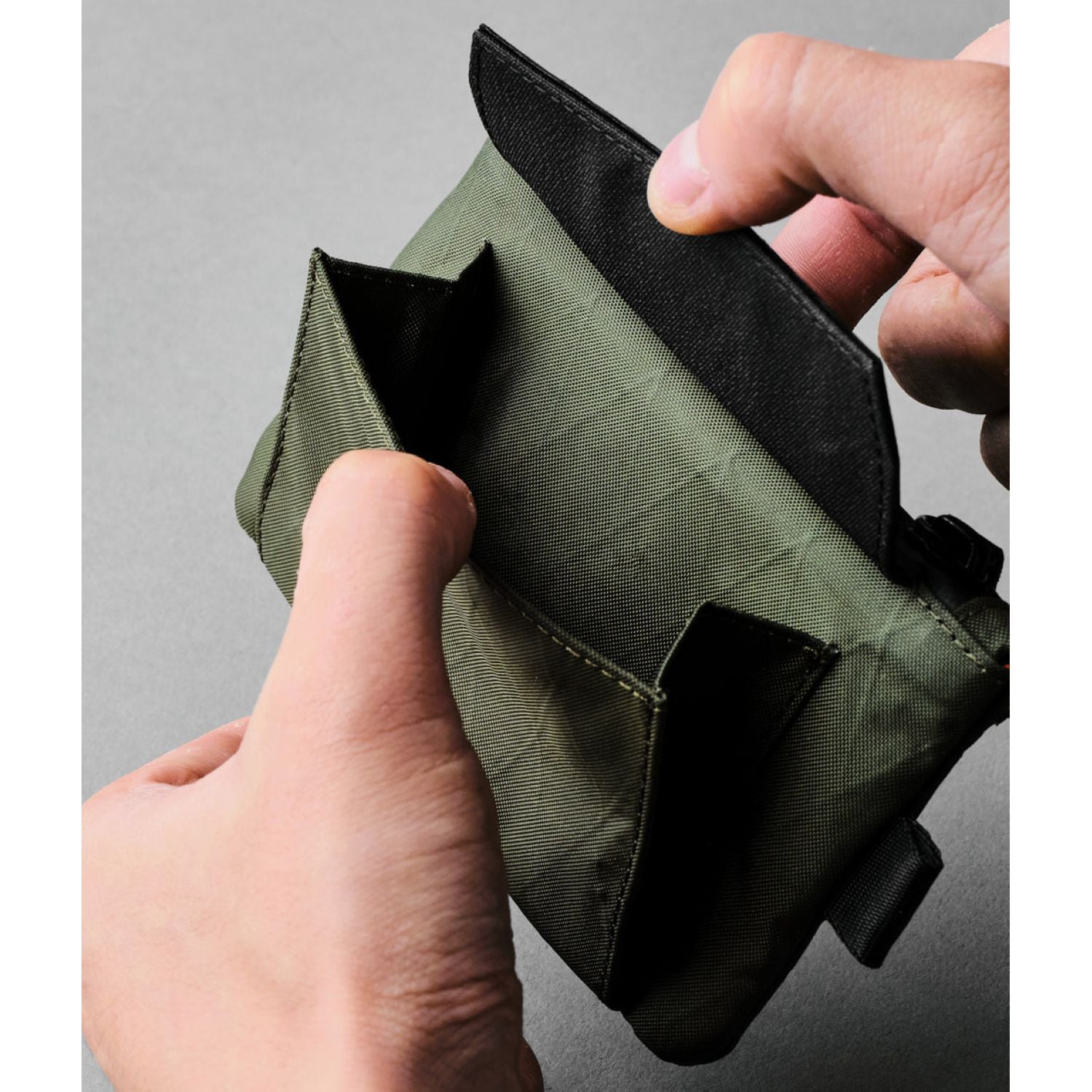 ALPAKA Zip Pouch Pro