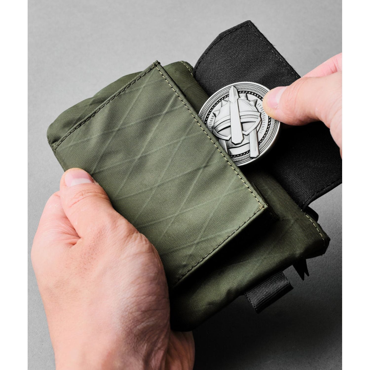 ALPAKA Zip Pouch Pro