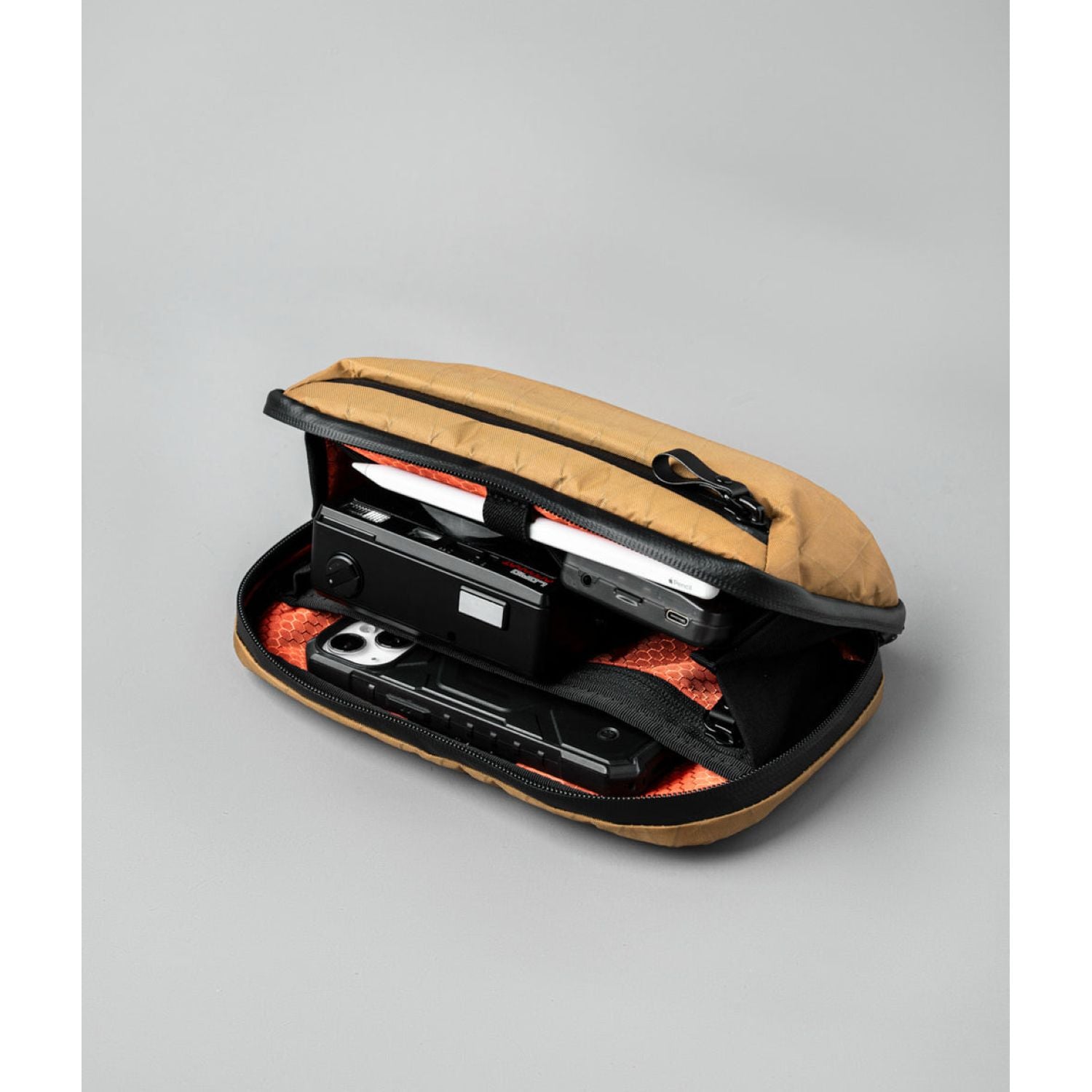 ALPAKA Elements Tech Case Sling Mini