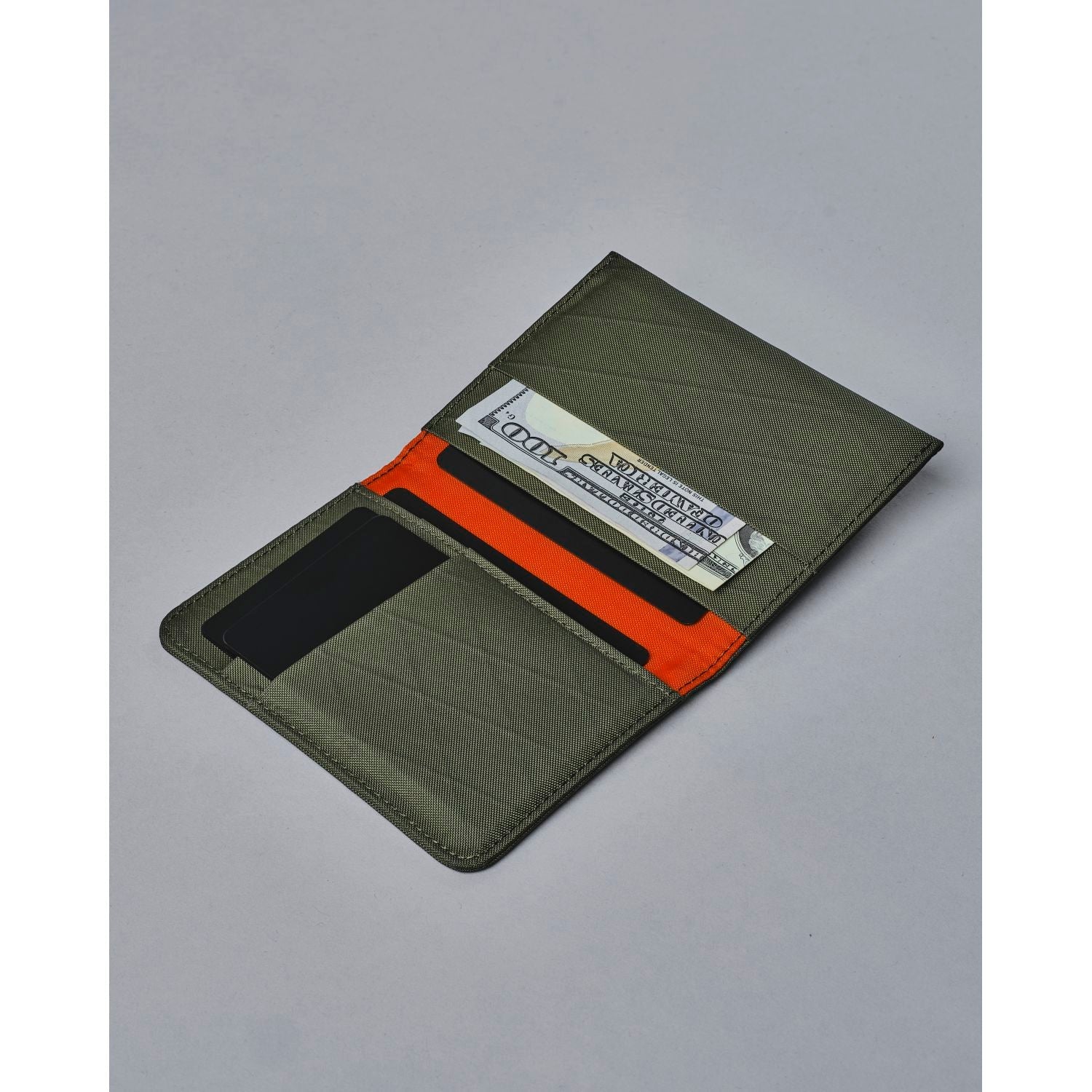 ALPAKA ARK Bifold Wallet