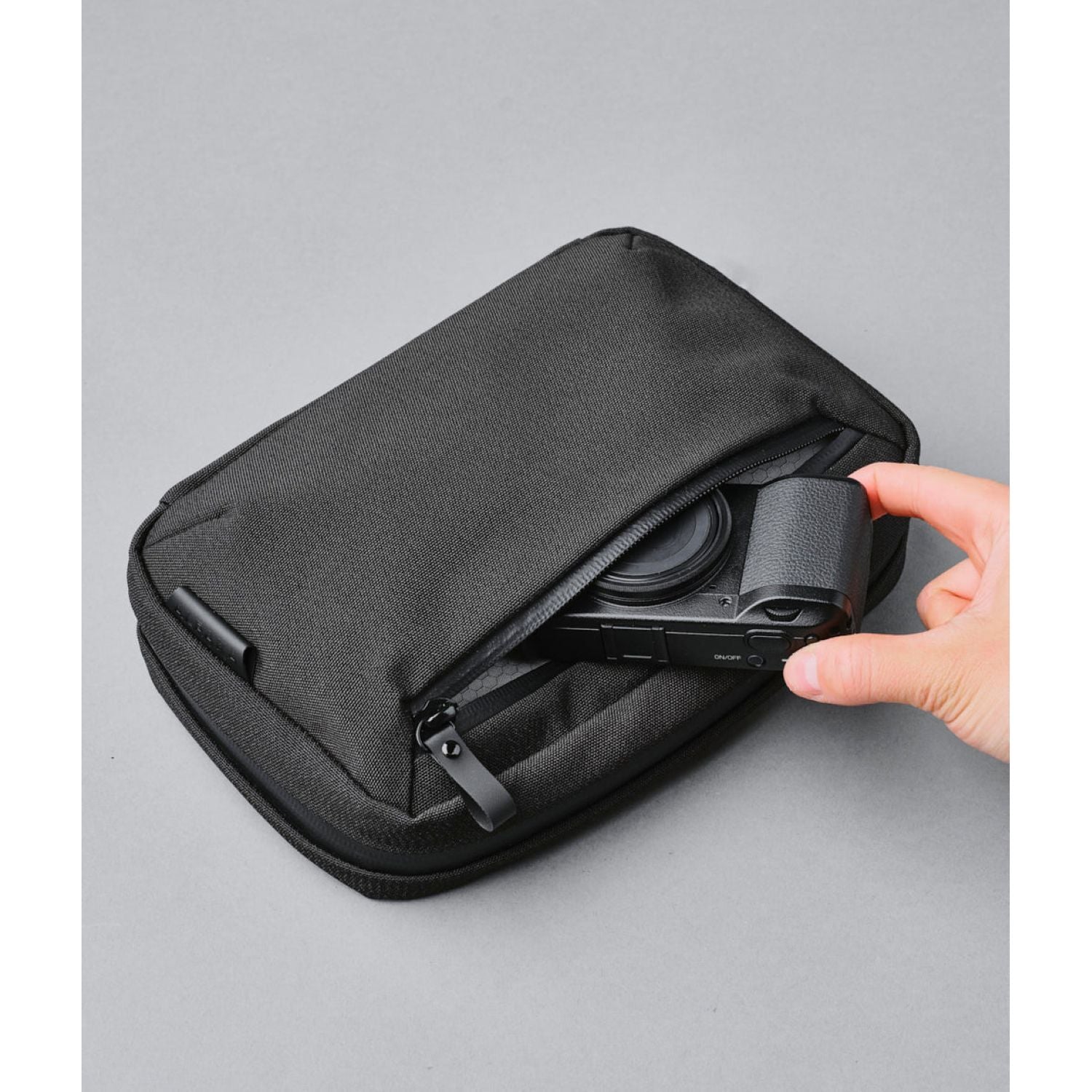 ALPAKA Elements Tech Case Sling