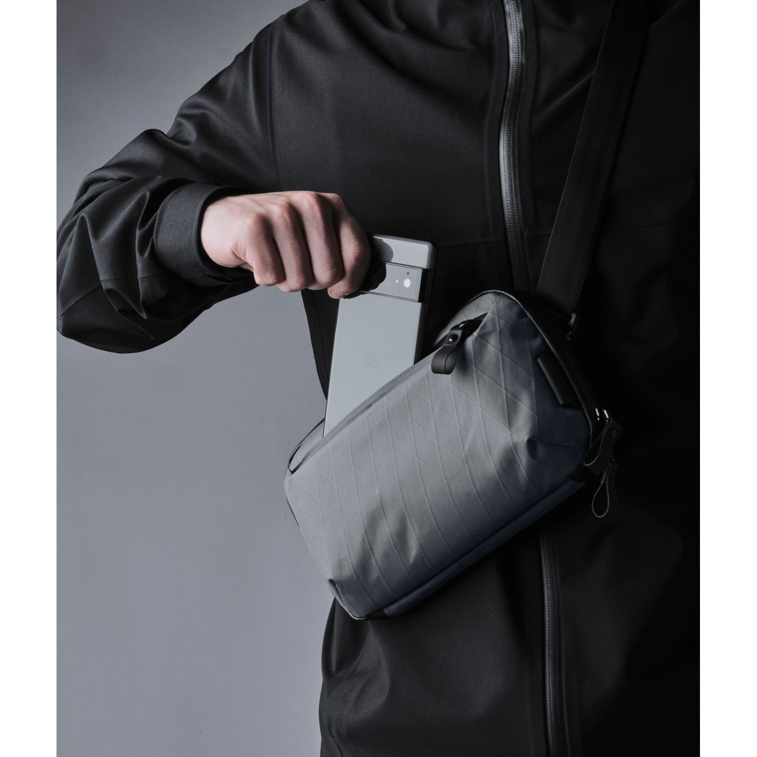 ALPAKA Elements Tech Case Sling Mini (SA)