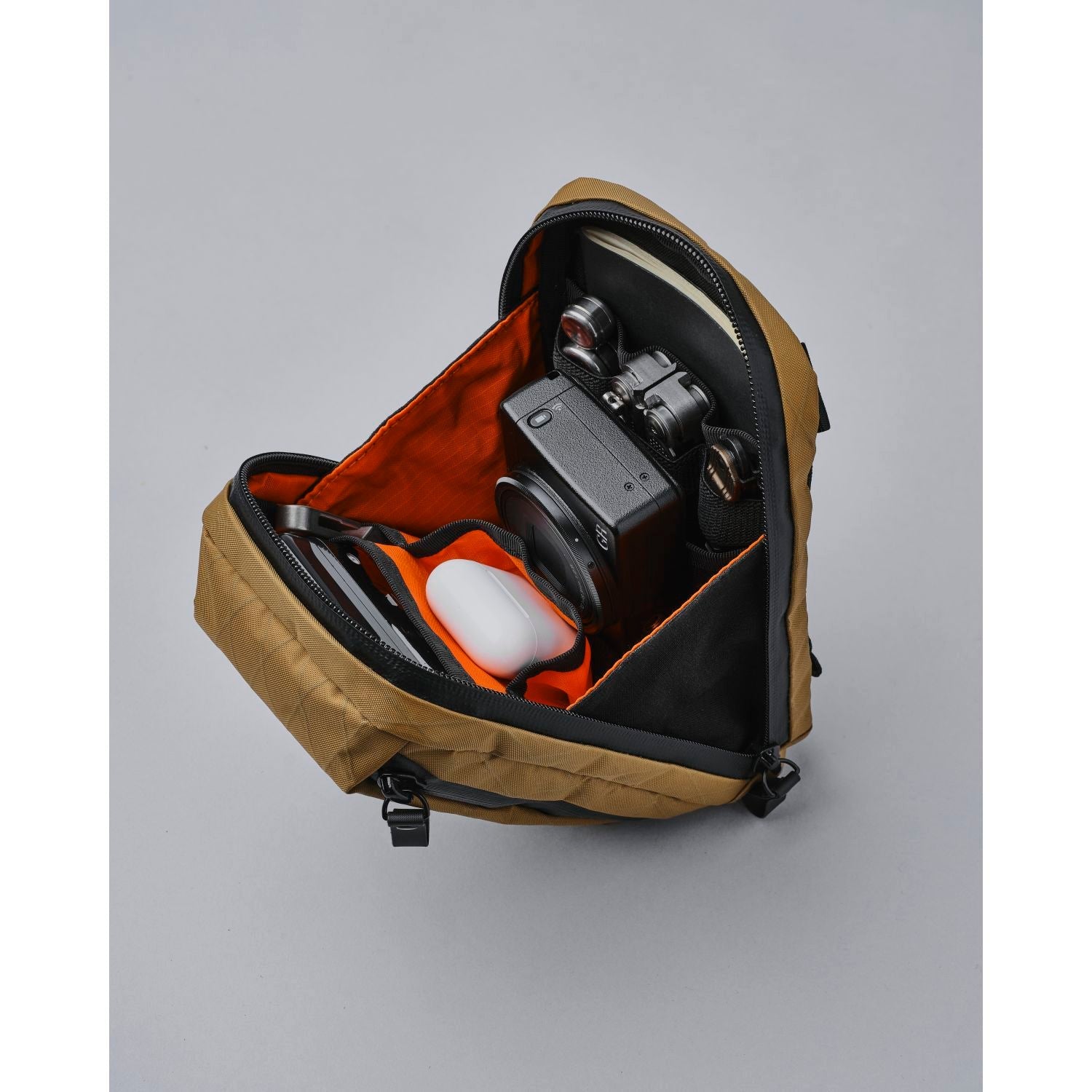 ALPAKA Metro Sling (X-Pac)