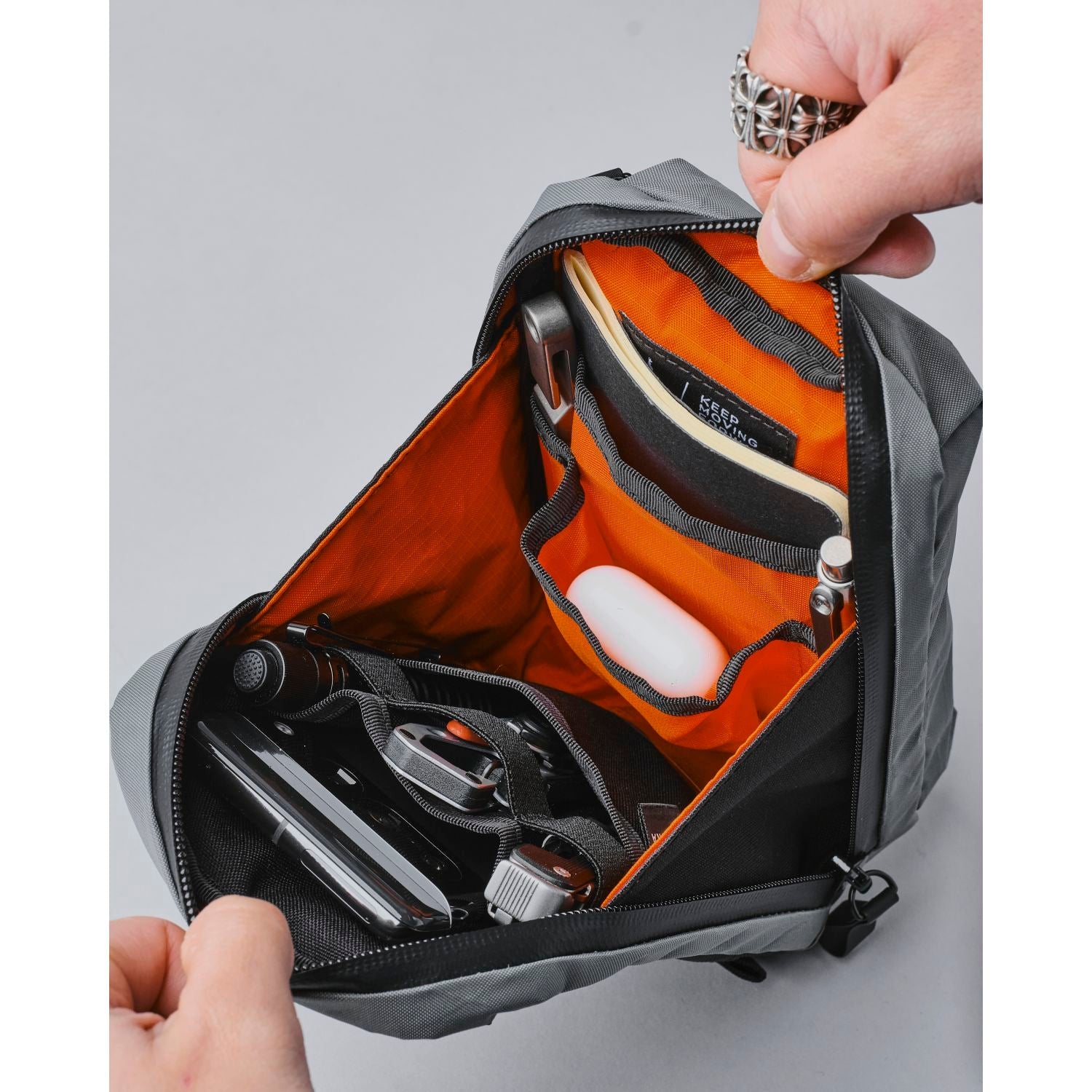 ALPAKA Metro Sling (X-Pac)