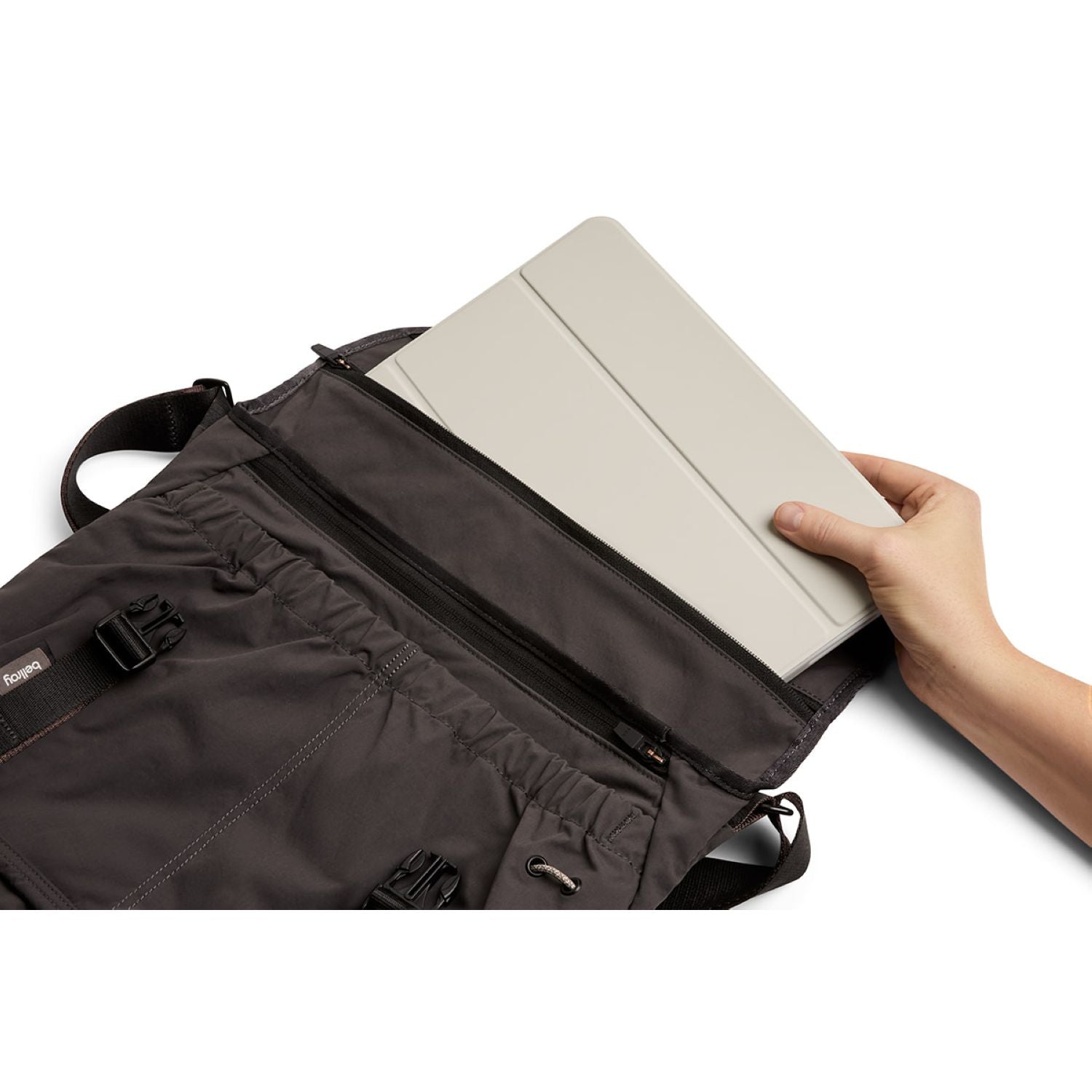 Bellroy Cinch Messenger Bag (SA)