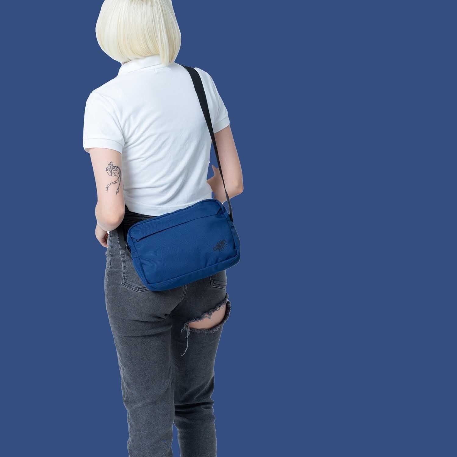 Cabinzero Flipside Shoulder Bag 3L