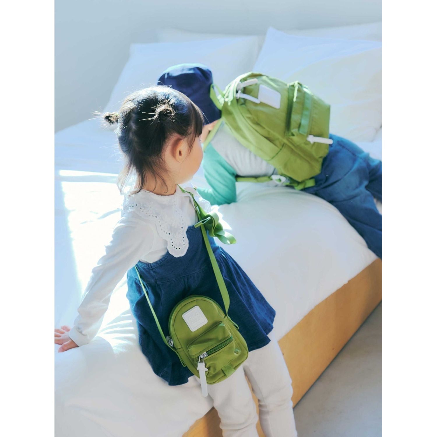 Cilocala Regular Packman Shoulder Bag (SA)