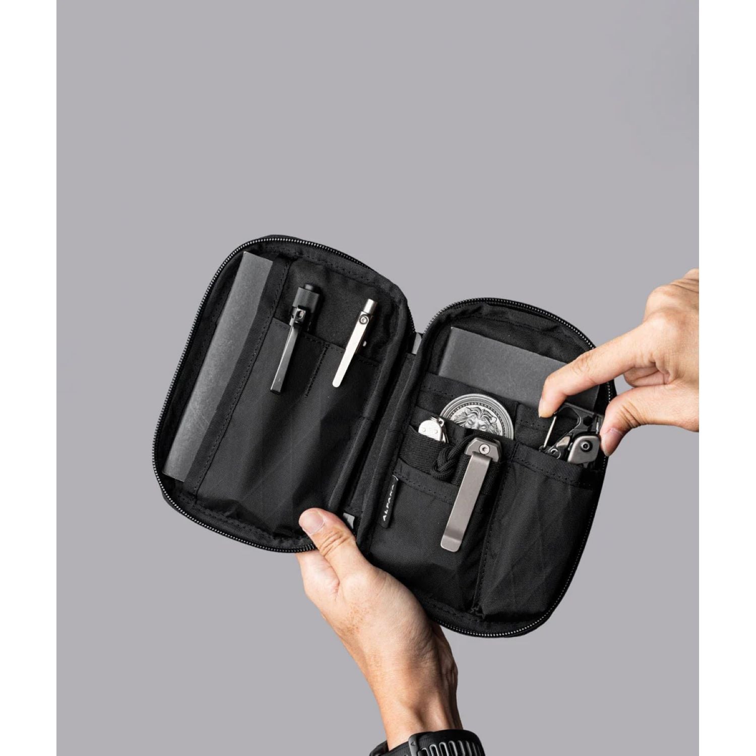 ALPAKA Admin Pouch Pro