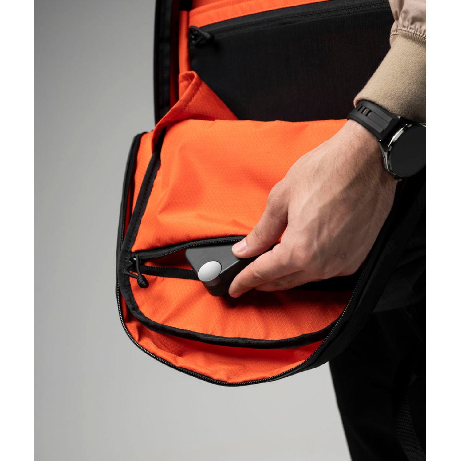 ALPAKA Aero Backpack Lite 16L