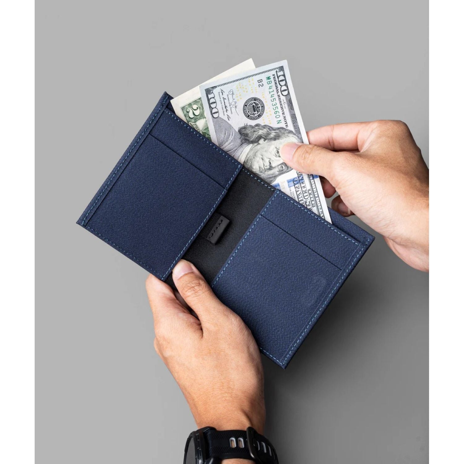 ALPAKA Bifold Cash Wallet