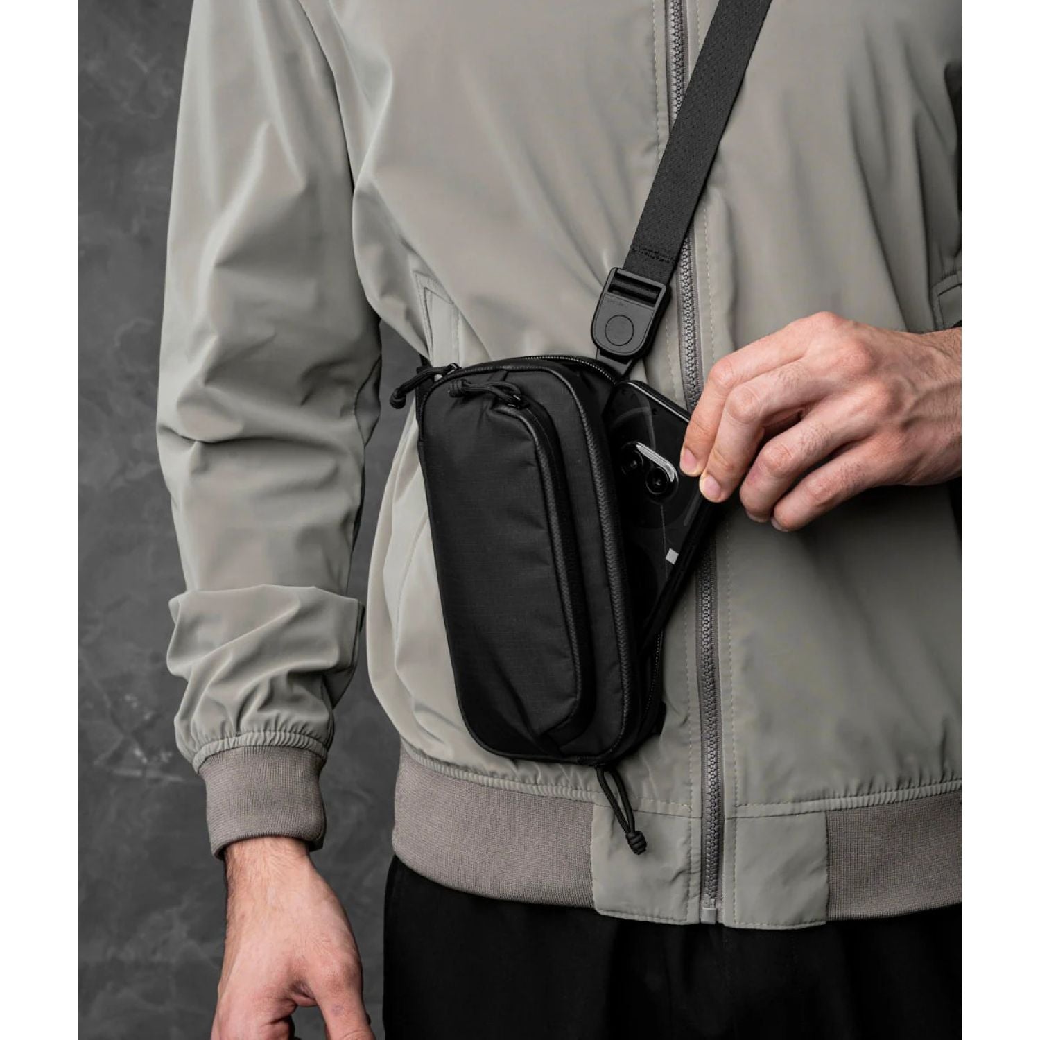 ALPAKA Bravo Passport Pouch