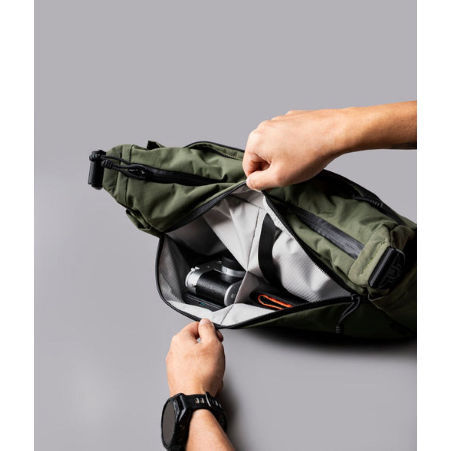 ALPAKA Flight Satchel