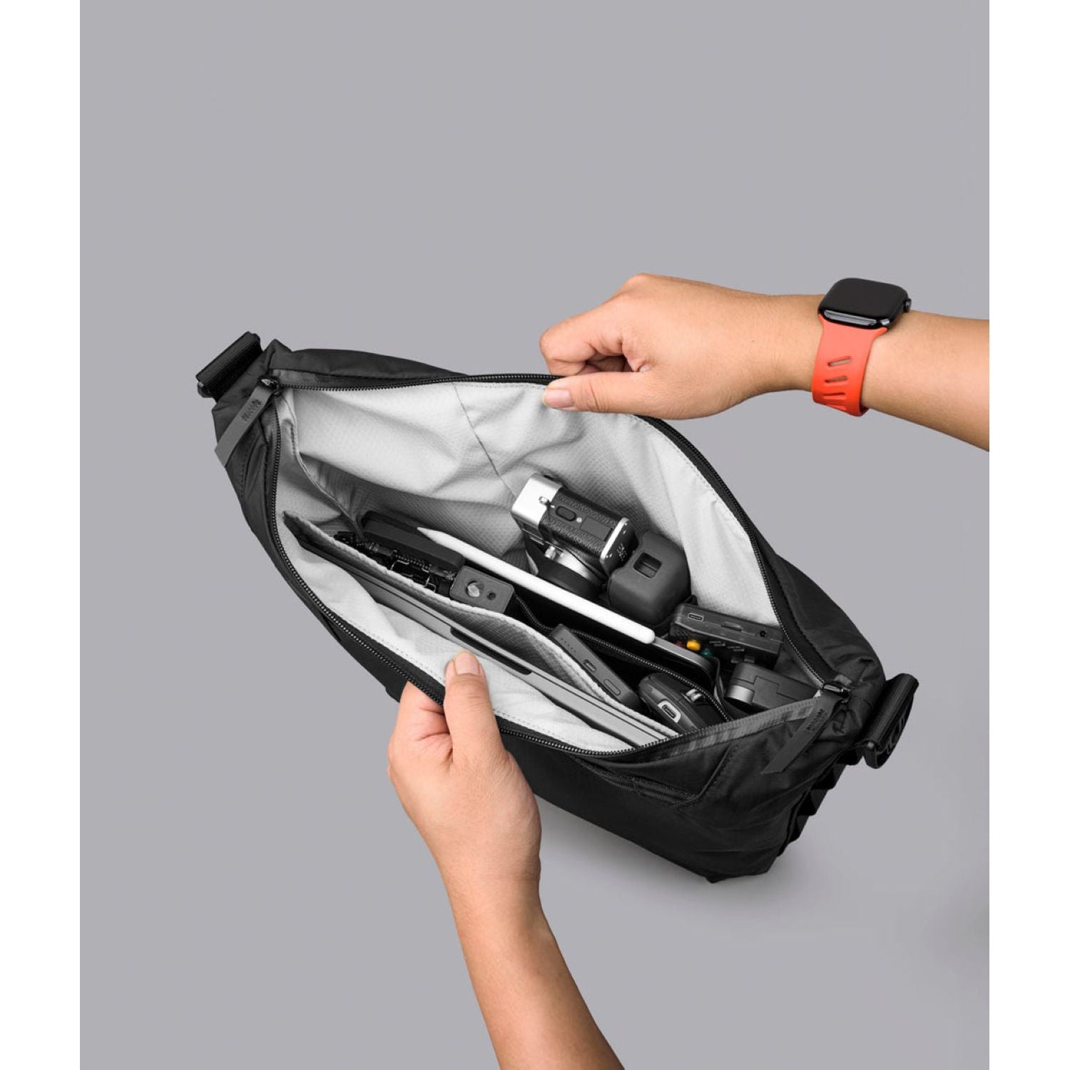 ALPAKA Flow Satchel 10L