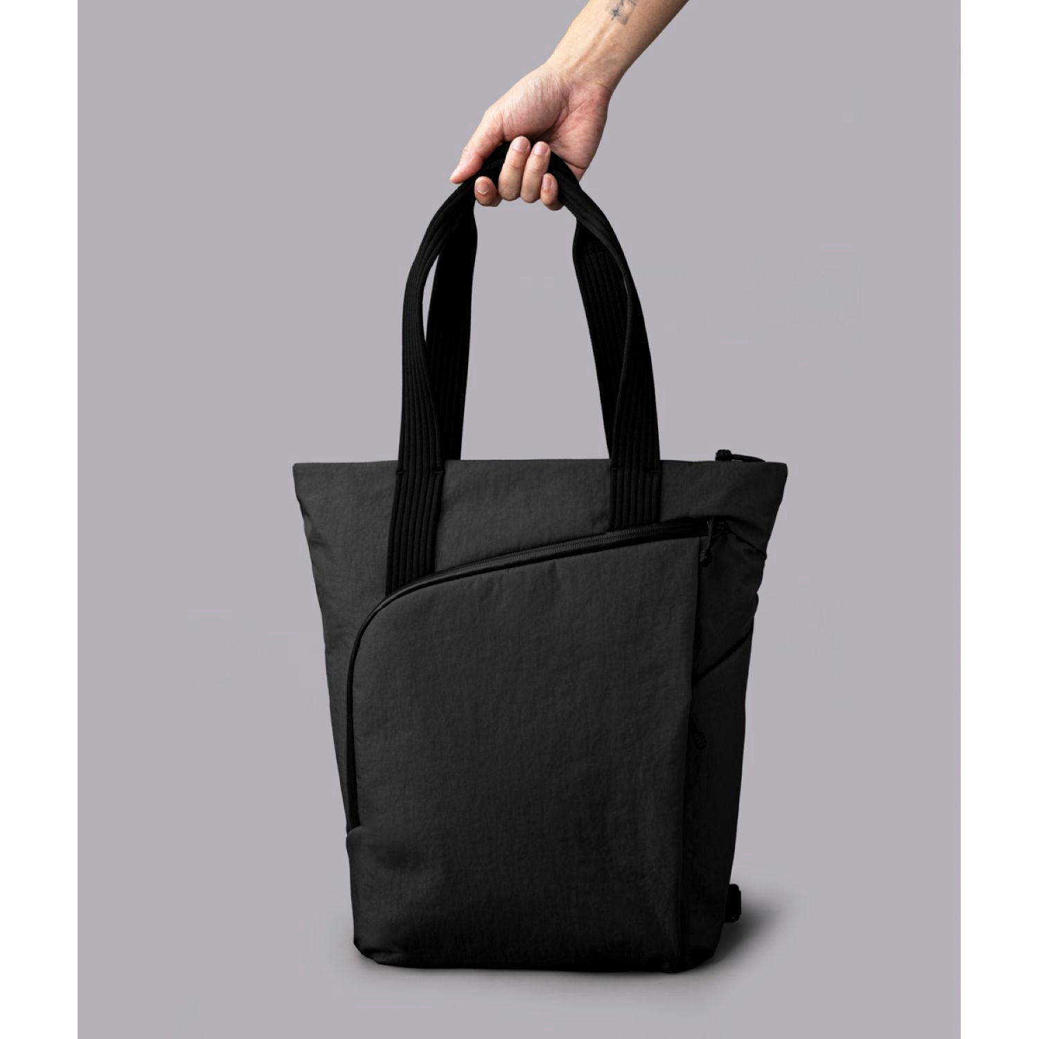ALPAKA Flow Tote Pack