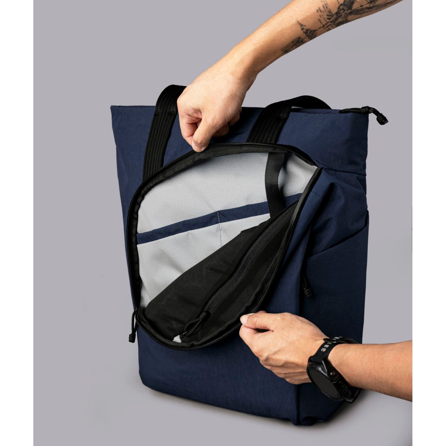 ALPAKA Flow Tote Pack