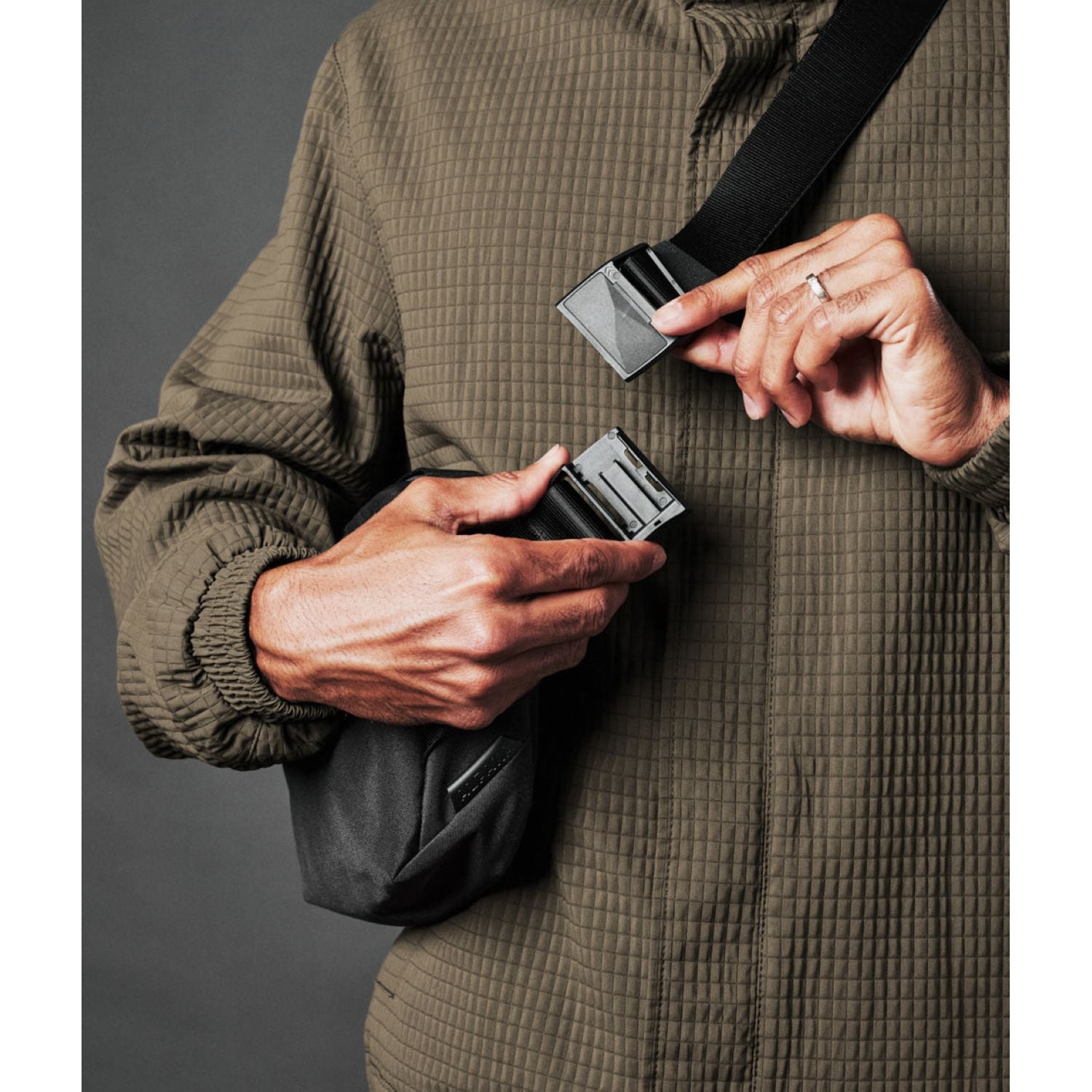 ALPAKA Go Sling Mini V2 (Maglockz Strap Buckle)