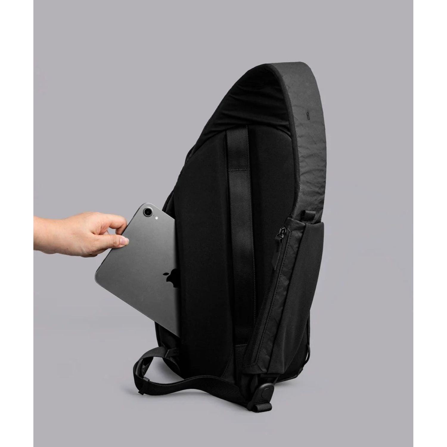 ALPAKA Metro Crossbody Left Shoulder