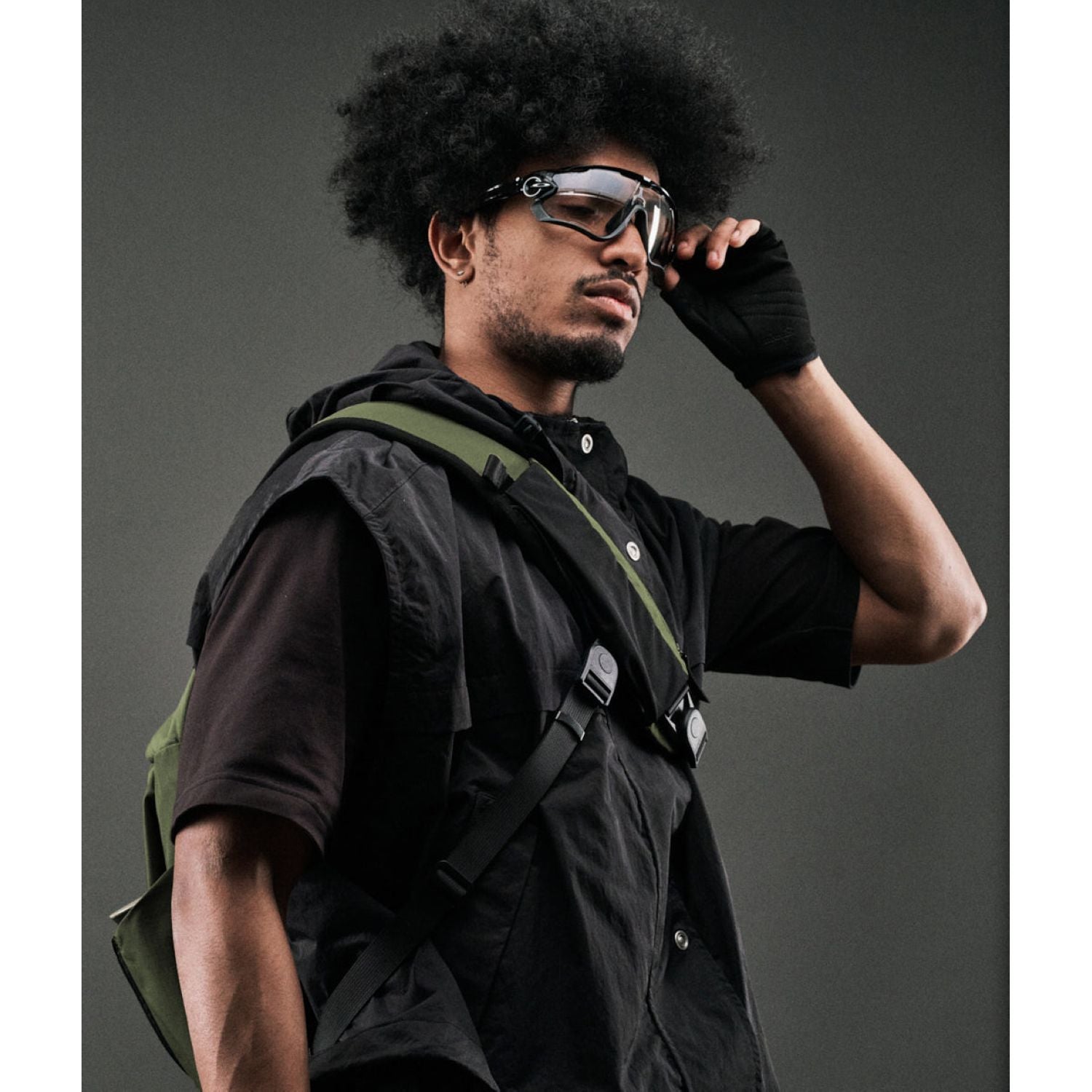 ALPAKA Metro Crossbody Right Shoulder