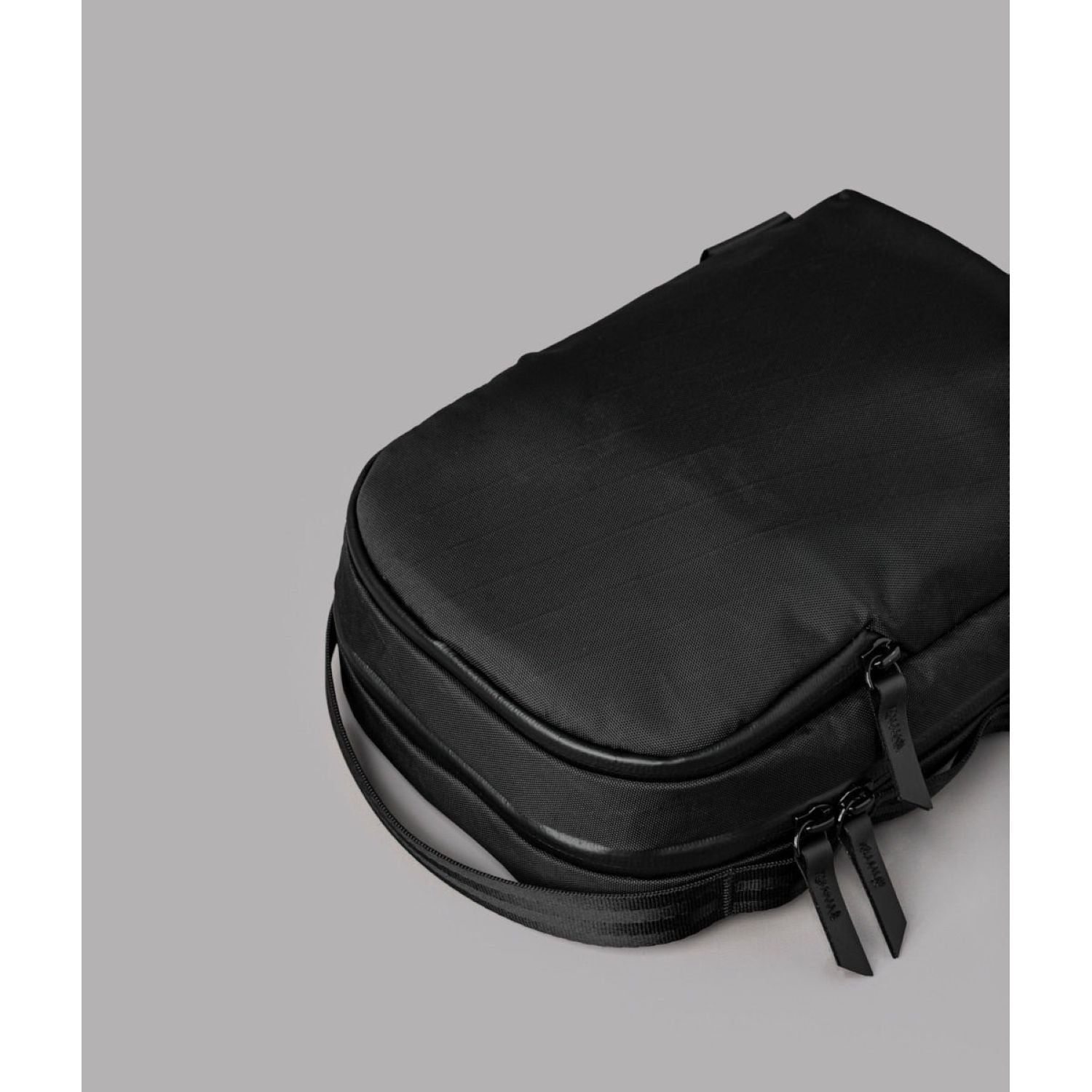 ALPAKA Metro Sling Max