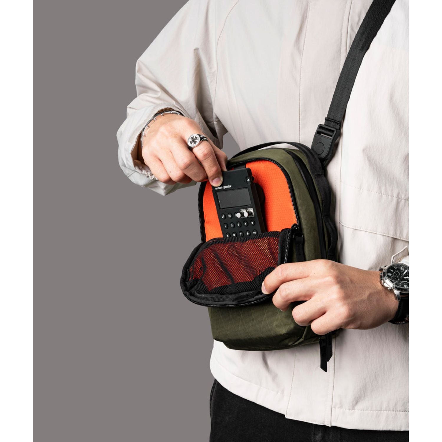 ALPAKA Metro Sling Max