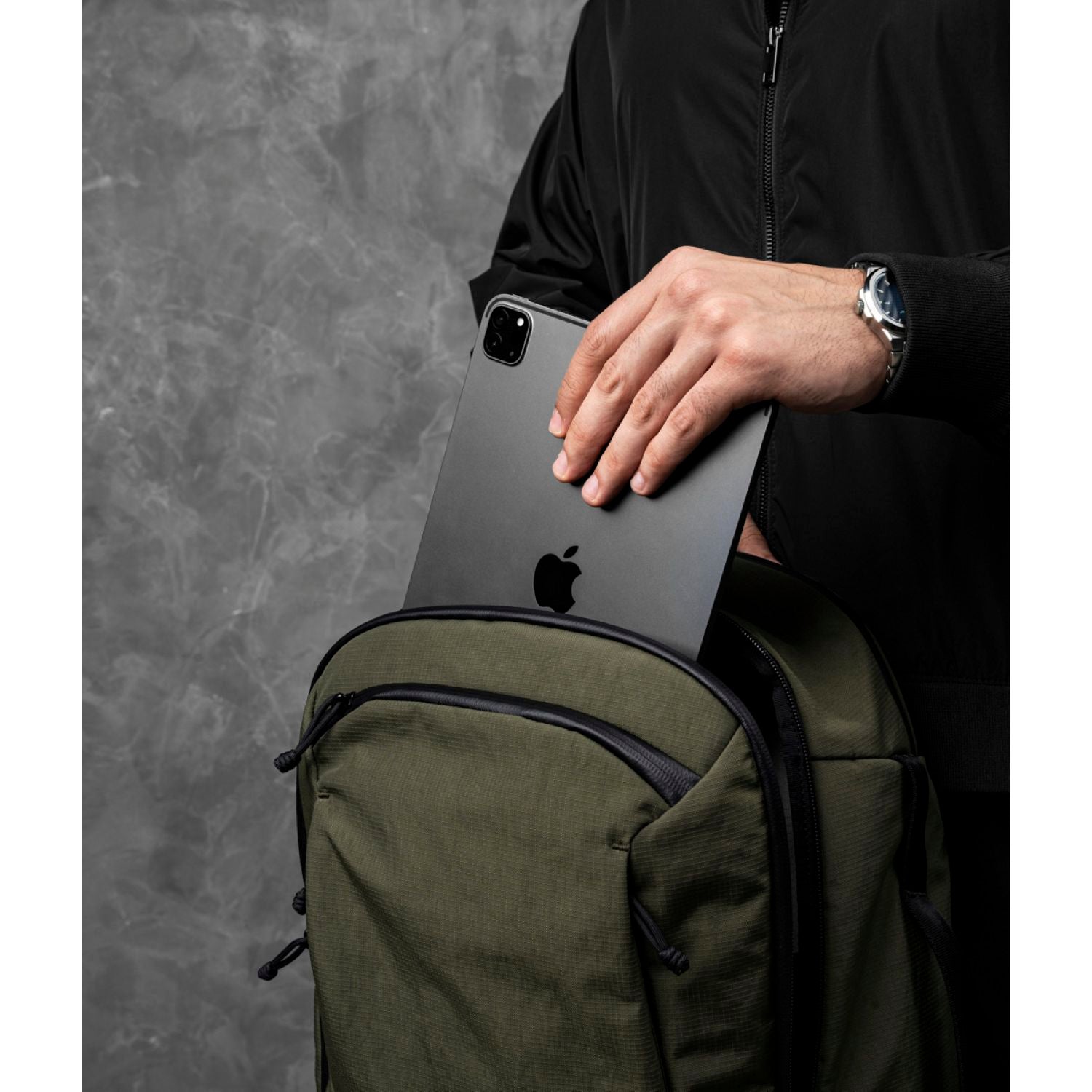 ALPAKA Traverse Backpack 30L