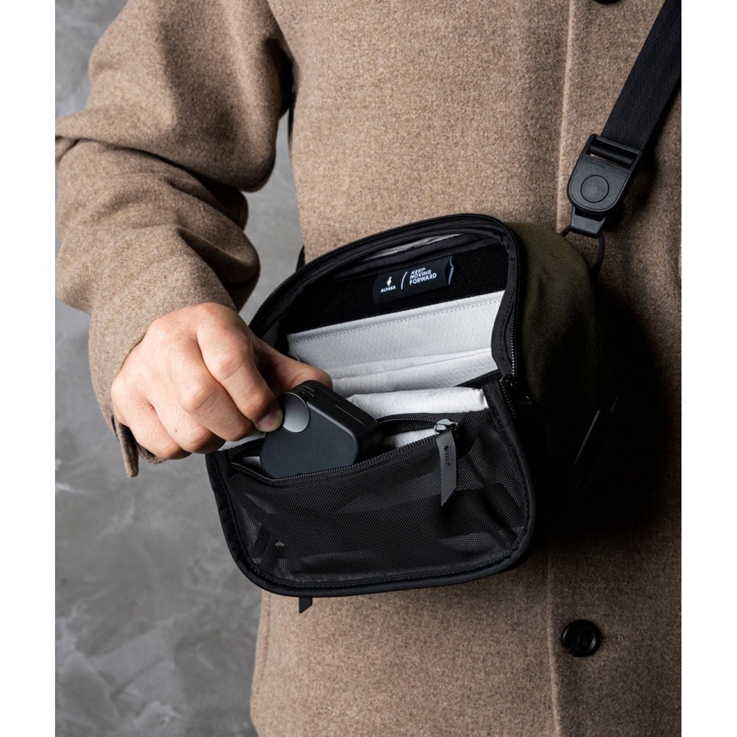 ALPAKA Vertex Pouch Mini 2L