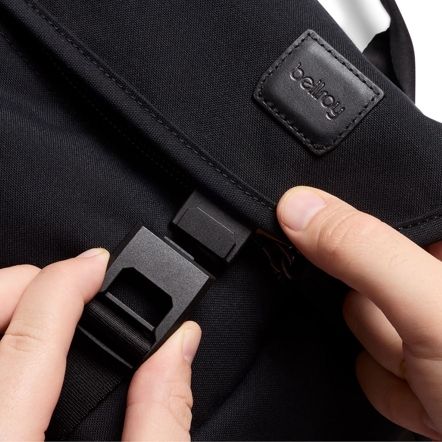 Bellroy Classic Messenger (Gaming Edition)
