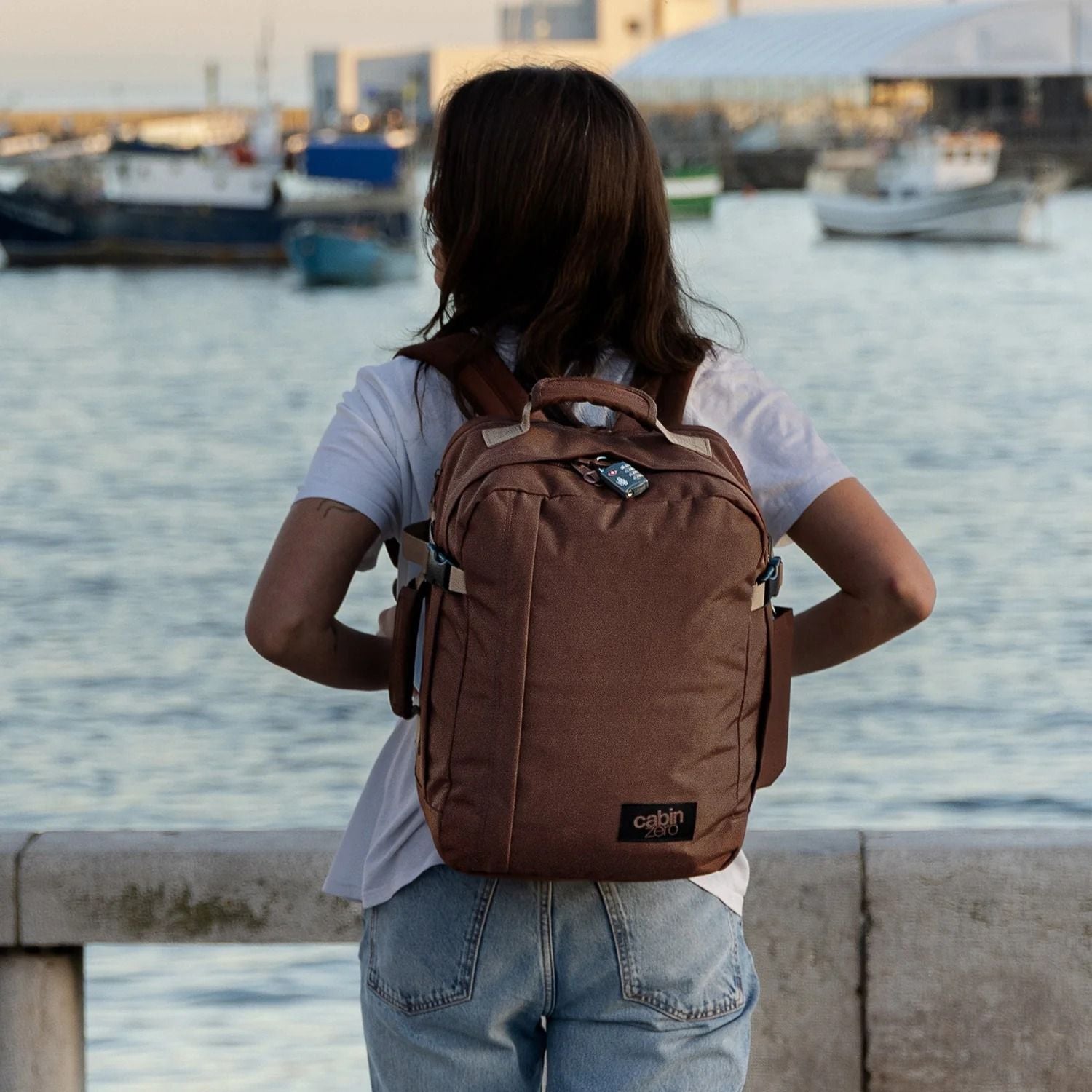 CabinZero Classic 28L Backpack - Laptop