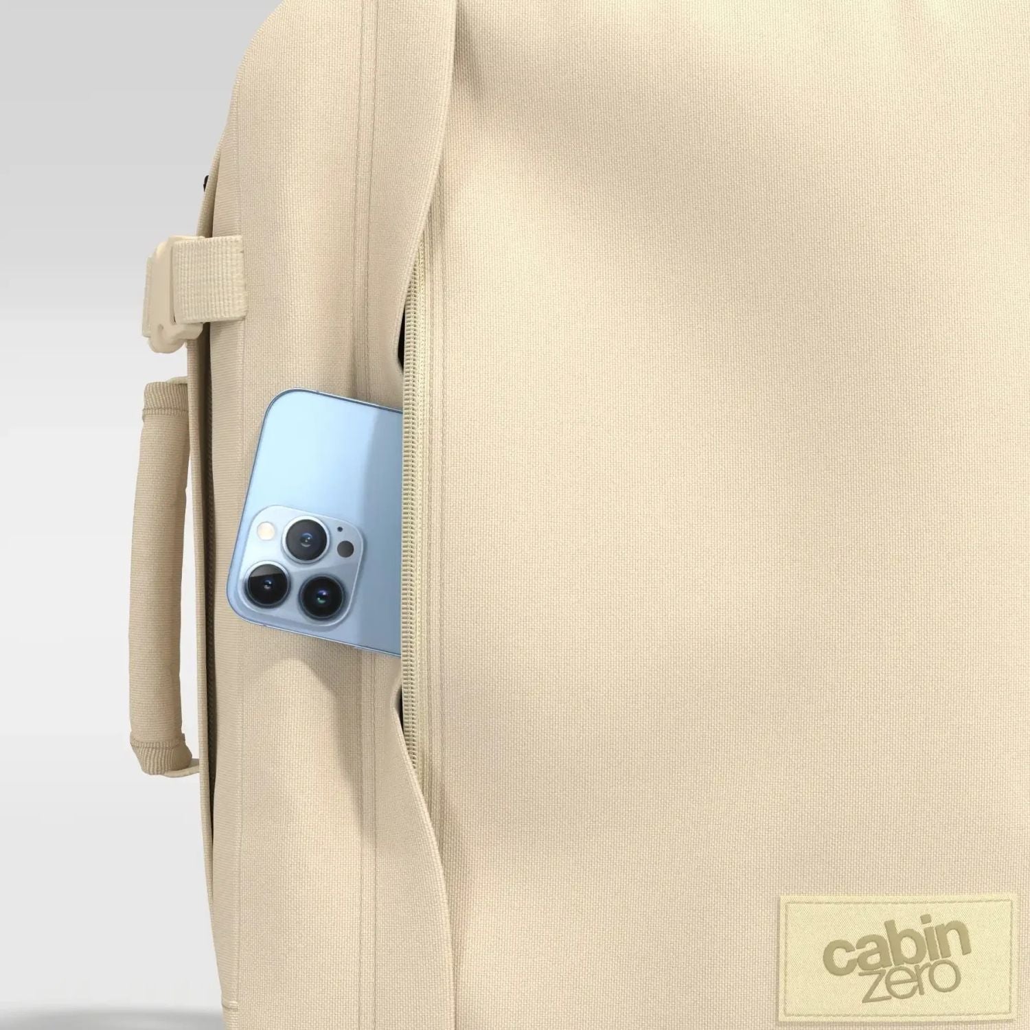 CabinZero Classic 28L Backpack - Laptop