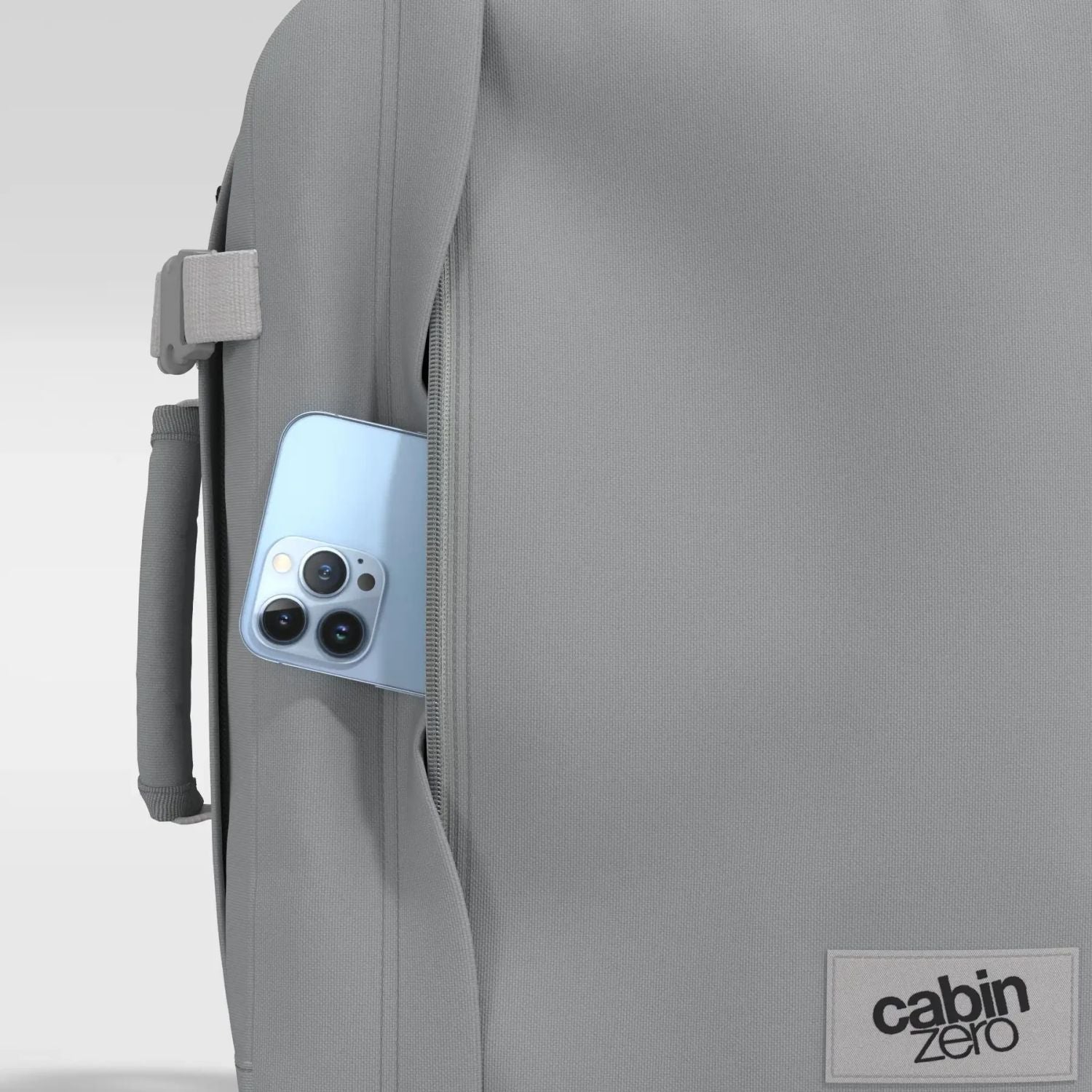 CabinZero Classic 28L Backpack - Laptop
