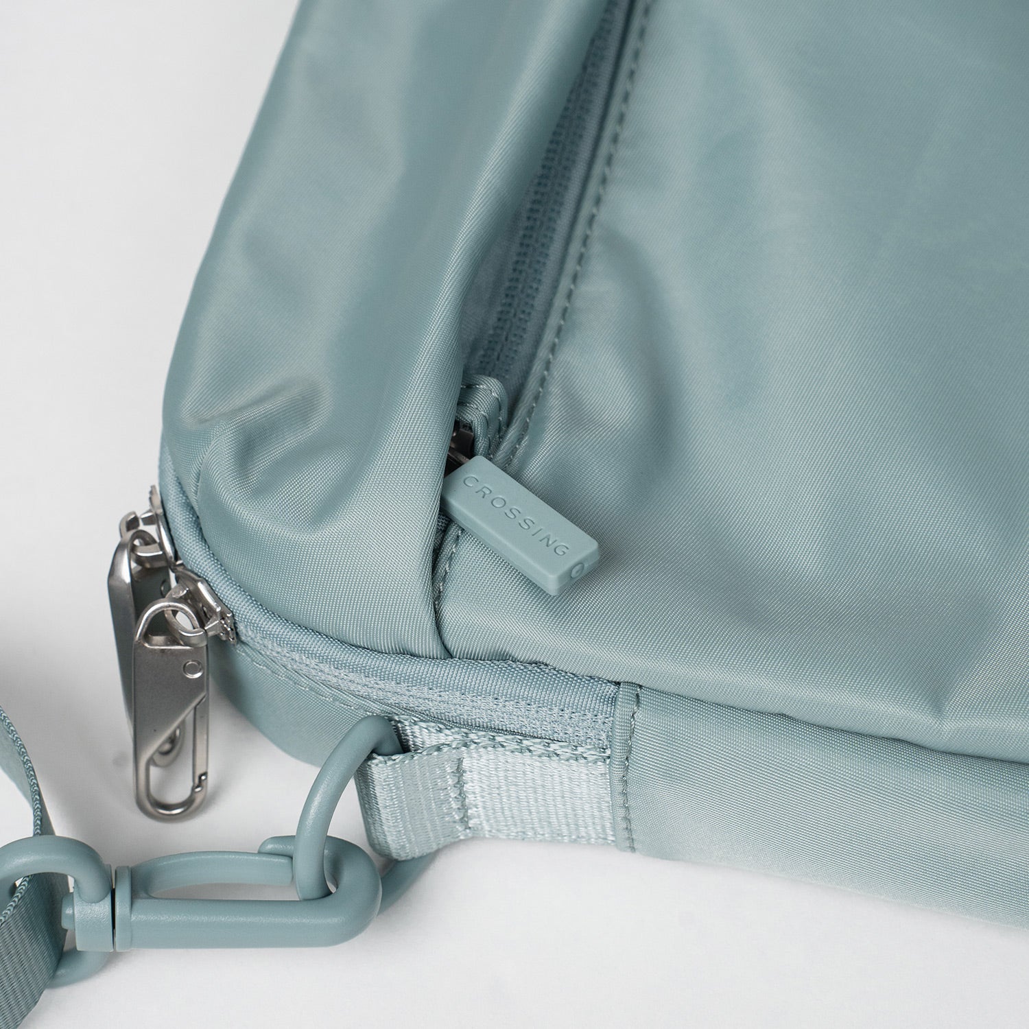 Crossing Anti-Theft RFID Crossbody Bag 4L