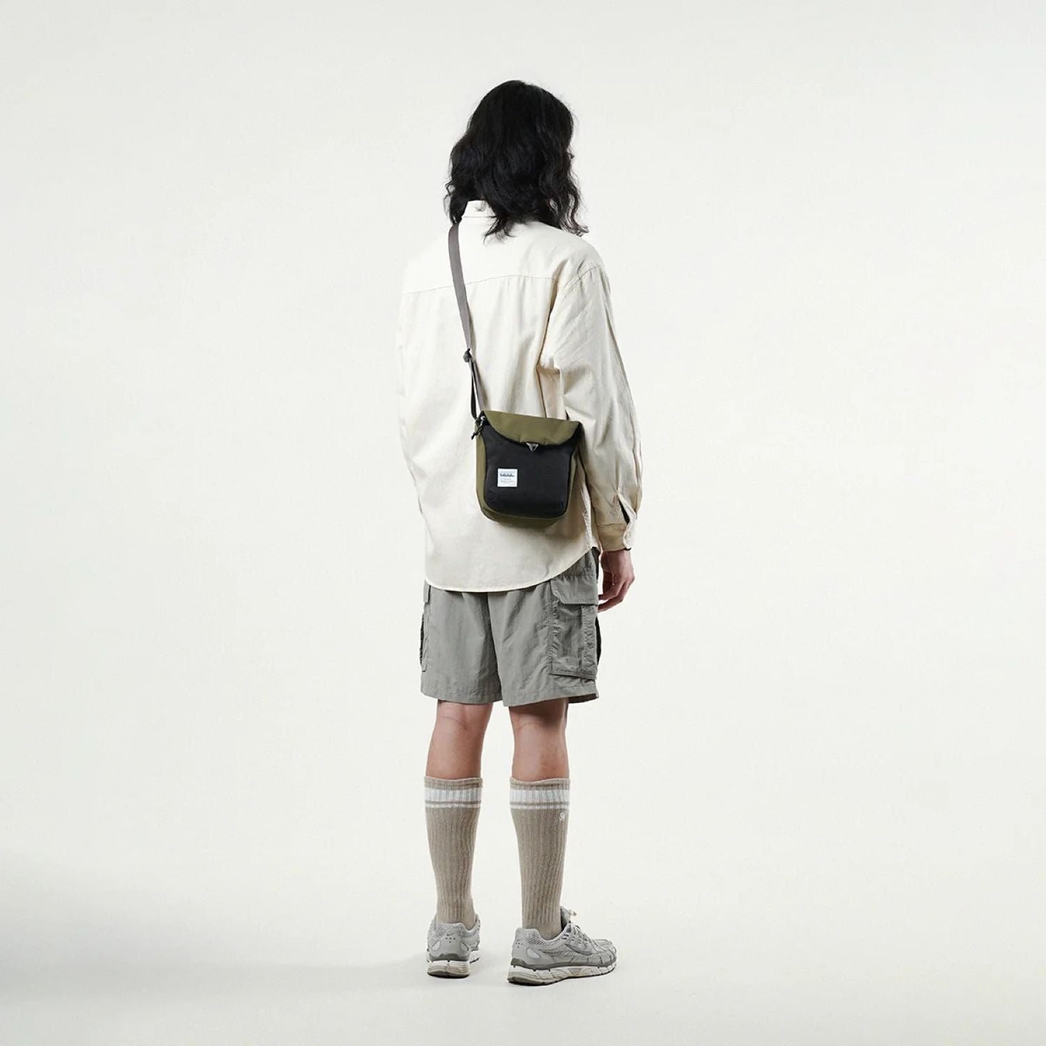 Hellolulu Desi Sling Bag Recycled