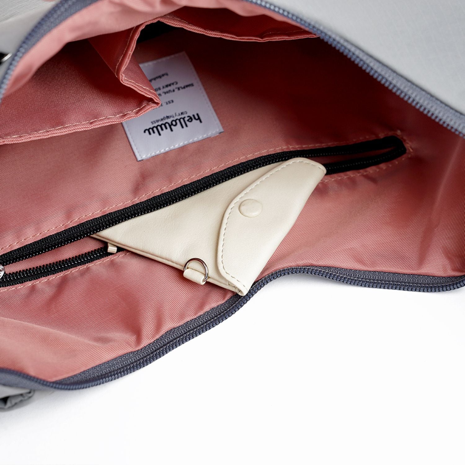 Hellolulu Zion Expandable Hobo Bag