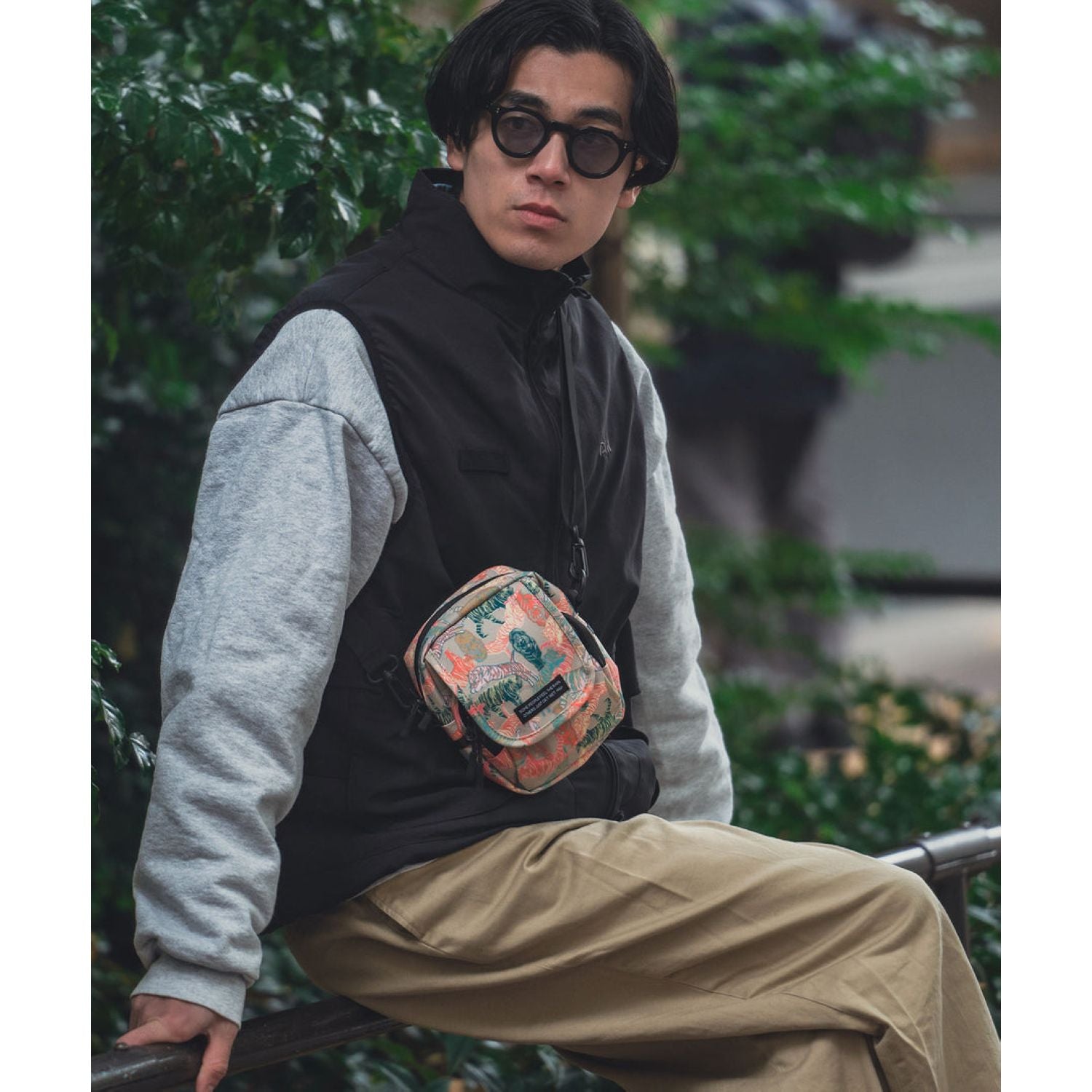 Kiu Water Repellent 600D Flap Pocket Shoulder Bag