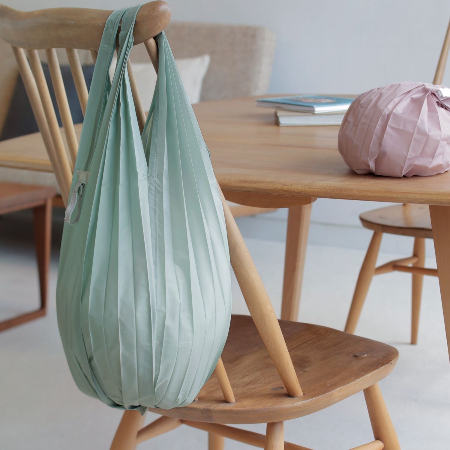 Shupatto Foldable Minimal Bag 12L