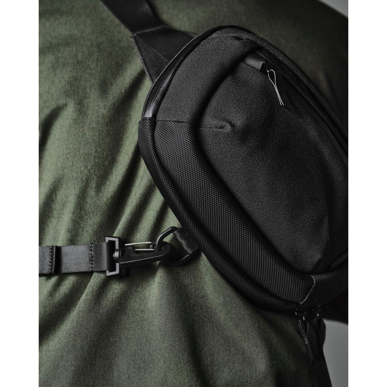 Buy ALPAKA Bravo Waist Pack | The Wallet Shop in Singapore 
