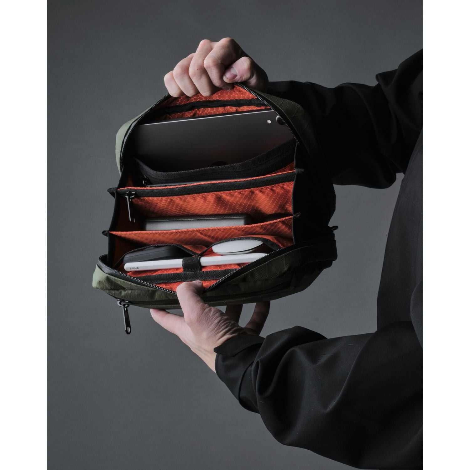 ALPAKA Elements Tech Case Sling