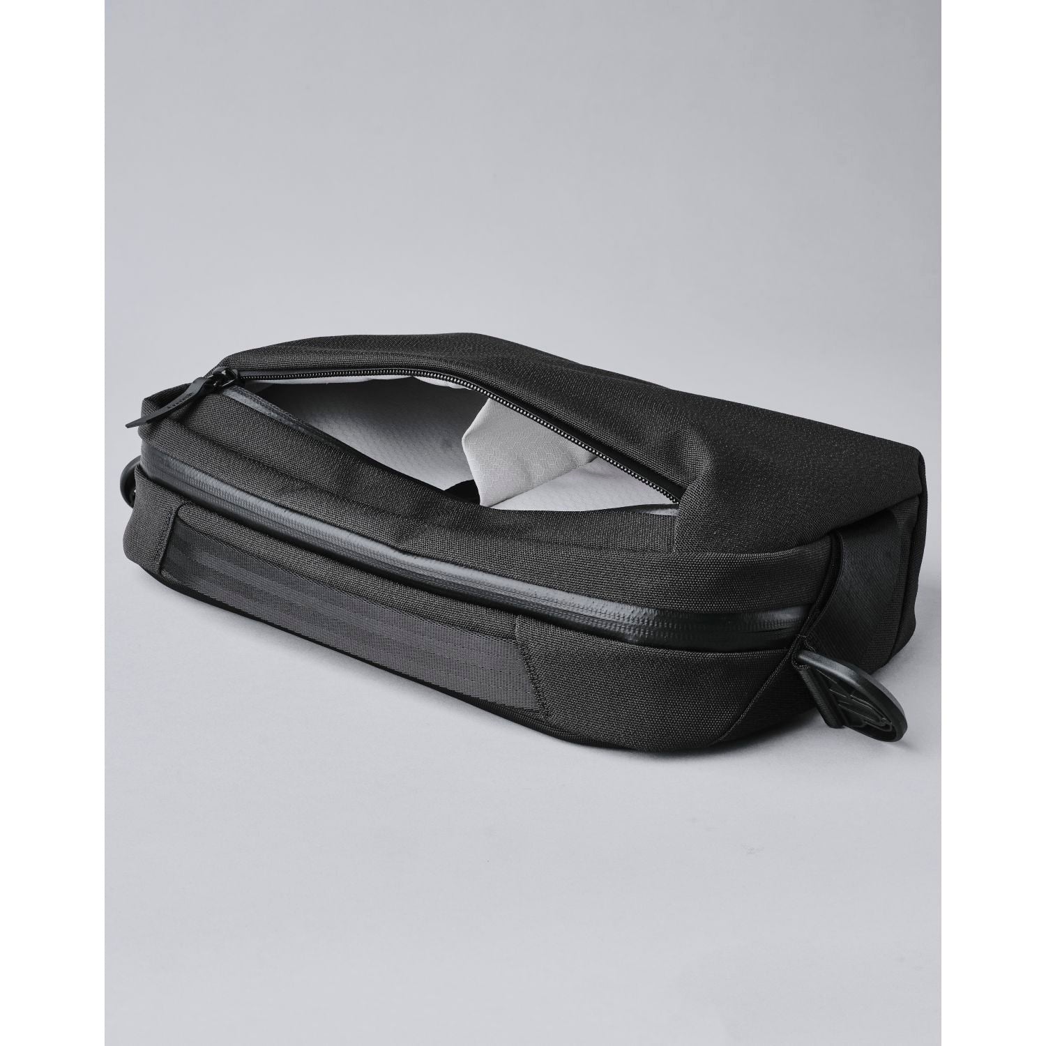 ALPAKA Go Sling Nano