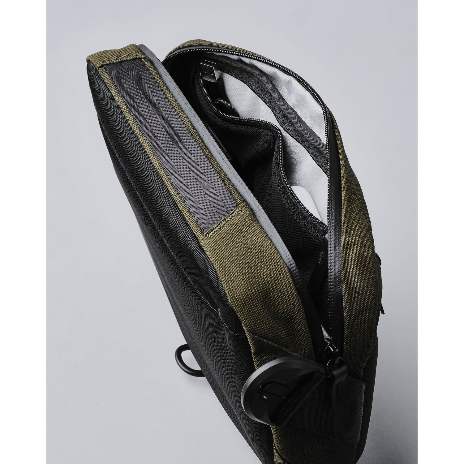 ALPAKA Go Sling Nano