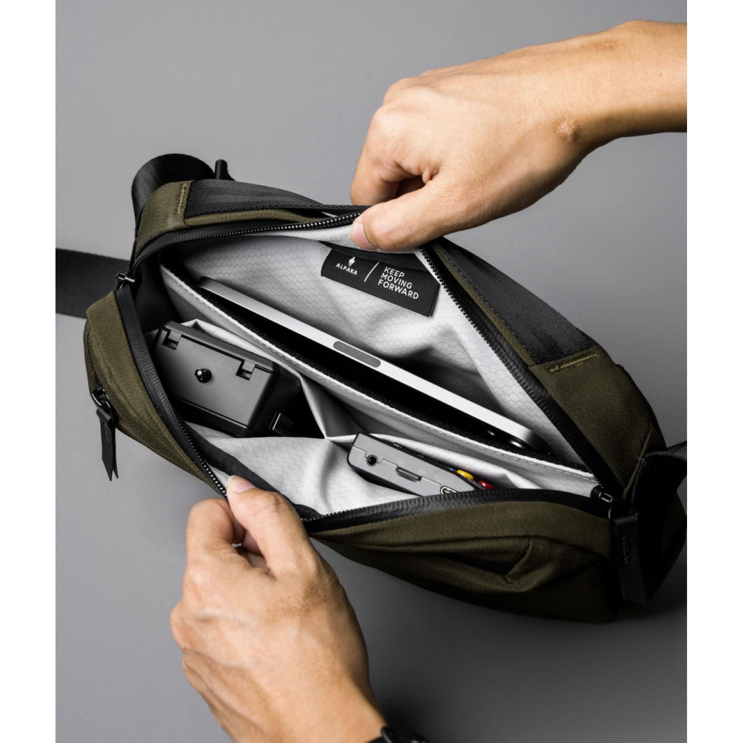 Buy ALPAKA Go Sling Mini V2 in Singapore & Malaysia - The Wallet Shop