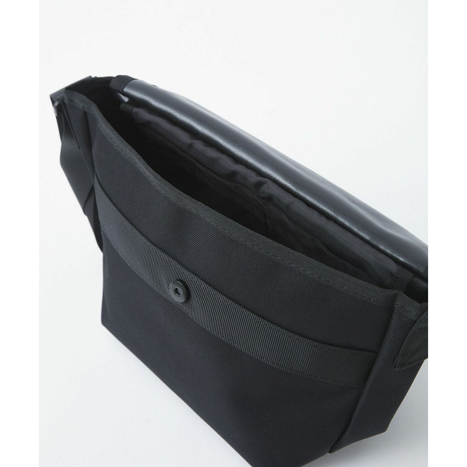 Anello Kuro Mini Messenger Bag