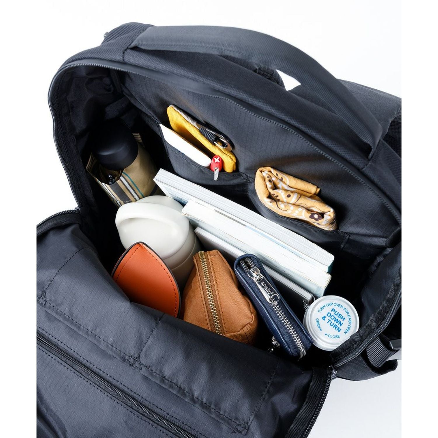 anello backpack with laptop compartment SMALL MXC AT-B2264 Navy Signature backpack model with hinge clasp opening Sleek, sophisticated, and seamlessly functional✨