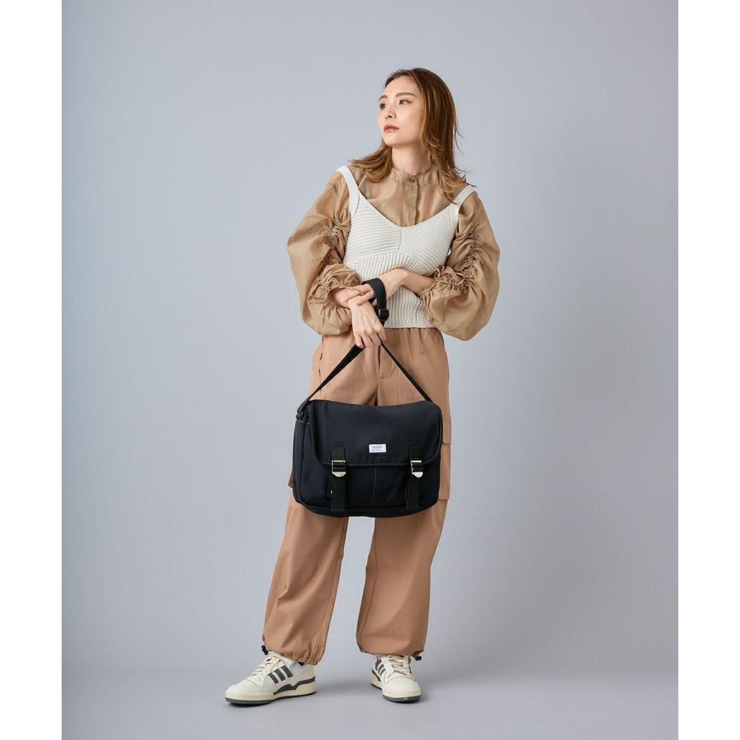 Anello Town Messenger Bag