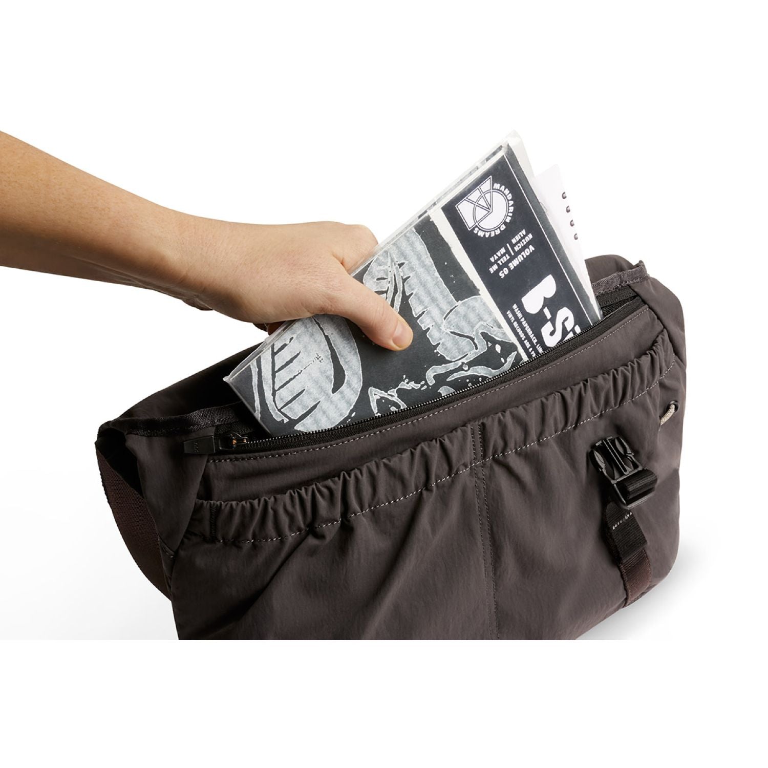 Bellroy Cinch Messenger Bag (SA)