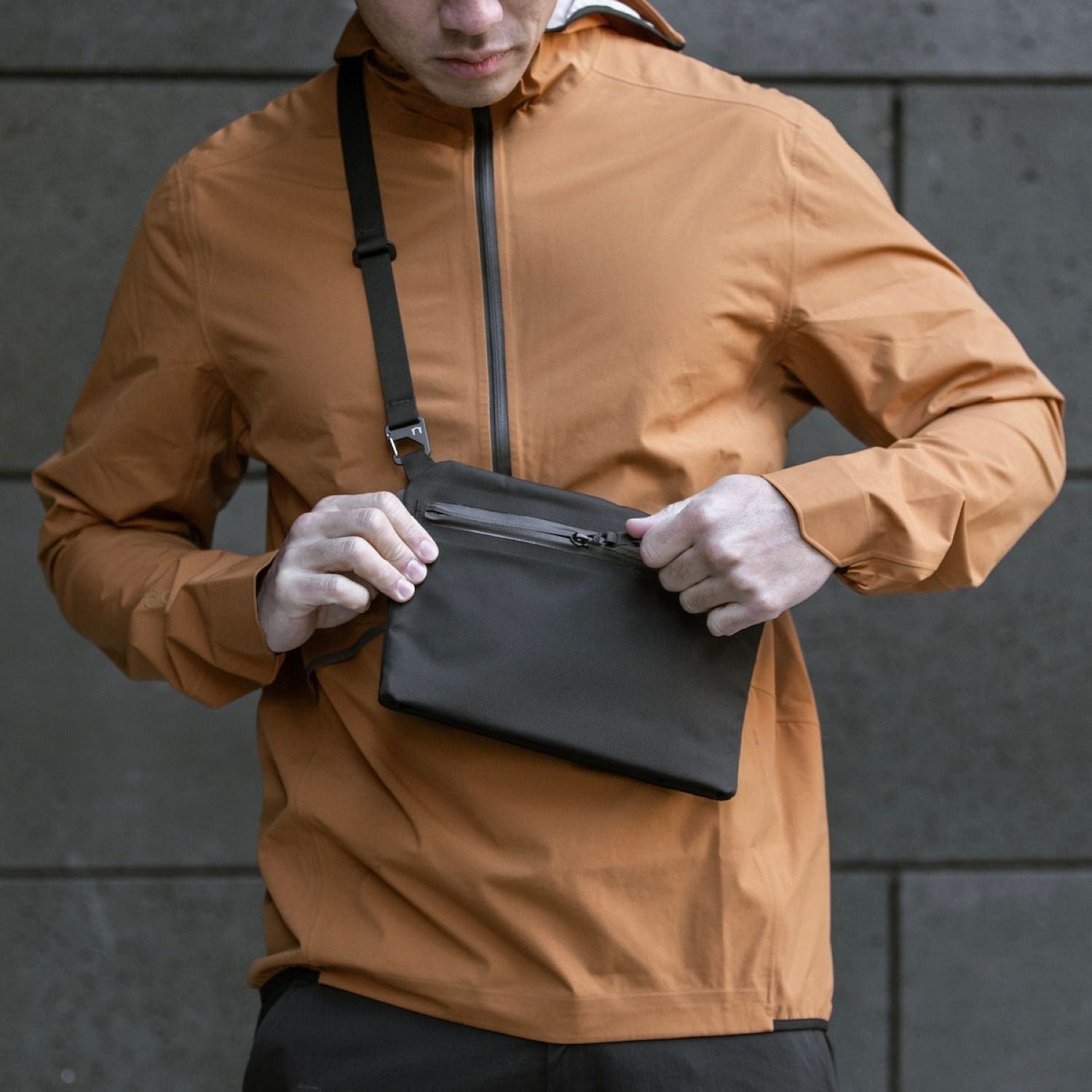 Black Ember Sacoche_01 Sling Bag 10.5” (SA)