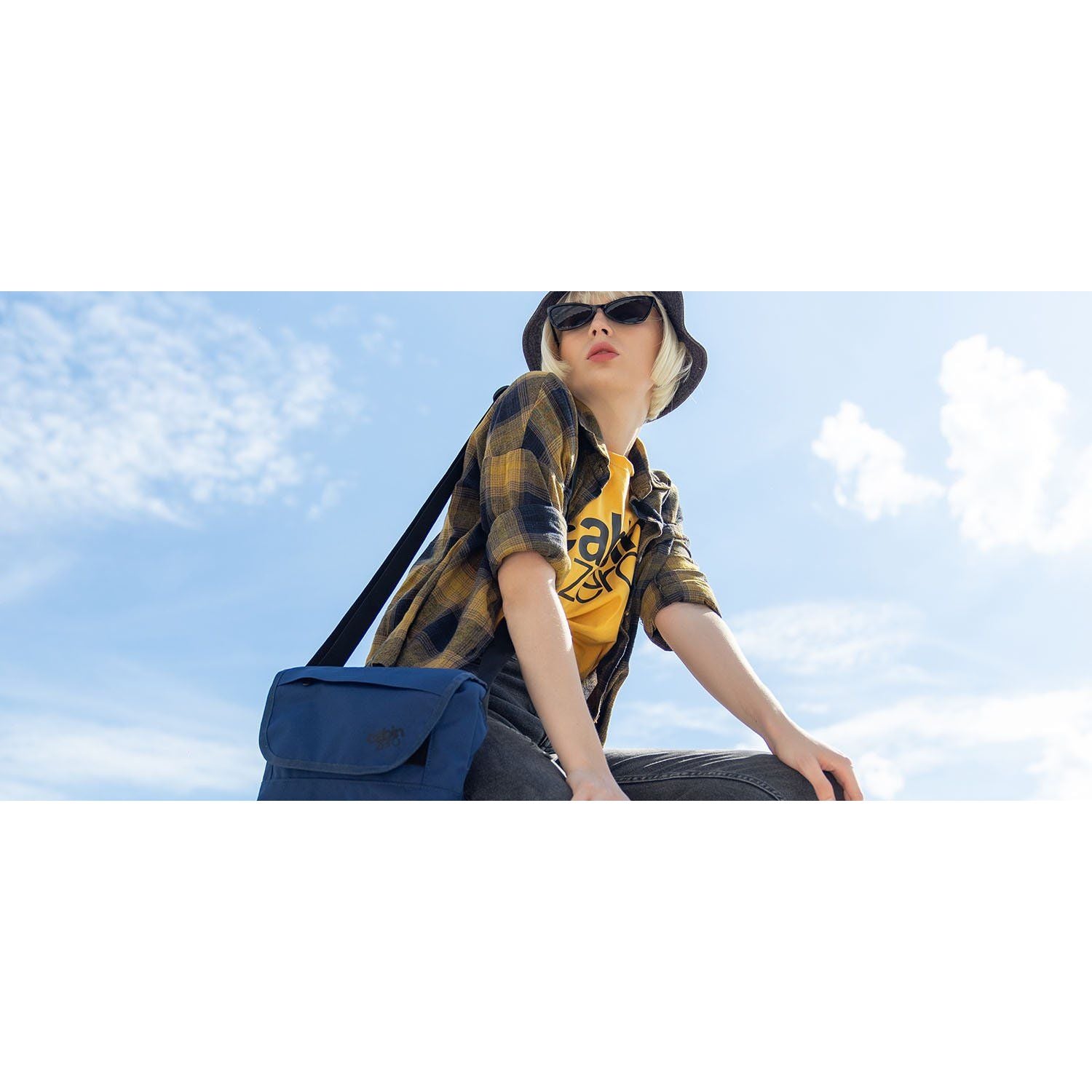 Cabinzero Flapjack Shoulder Bag 4L