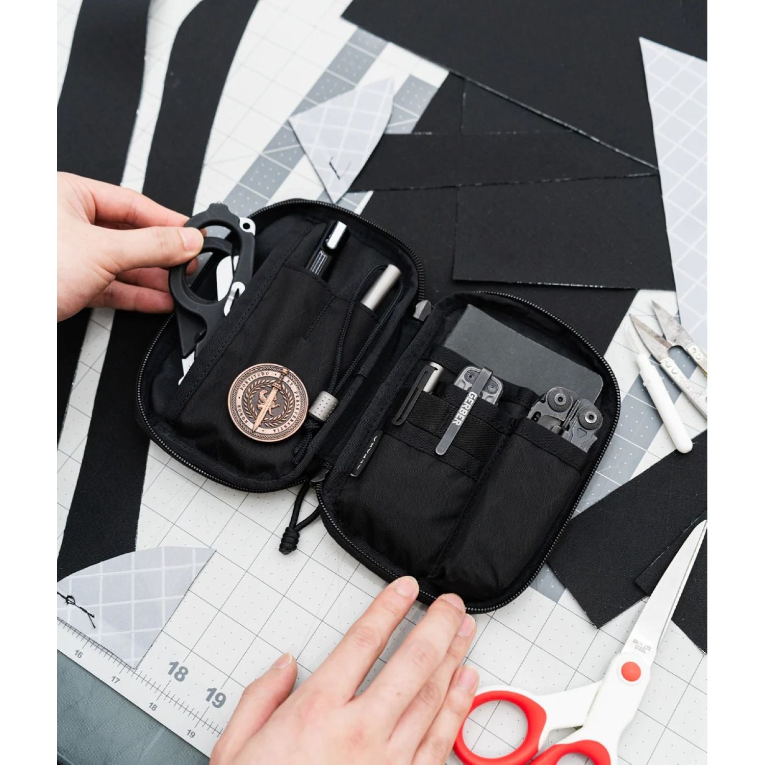 ALPAKA Admin Pouch Pro