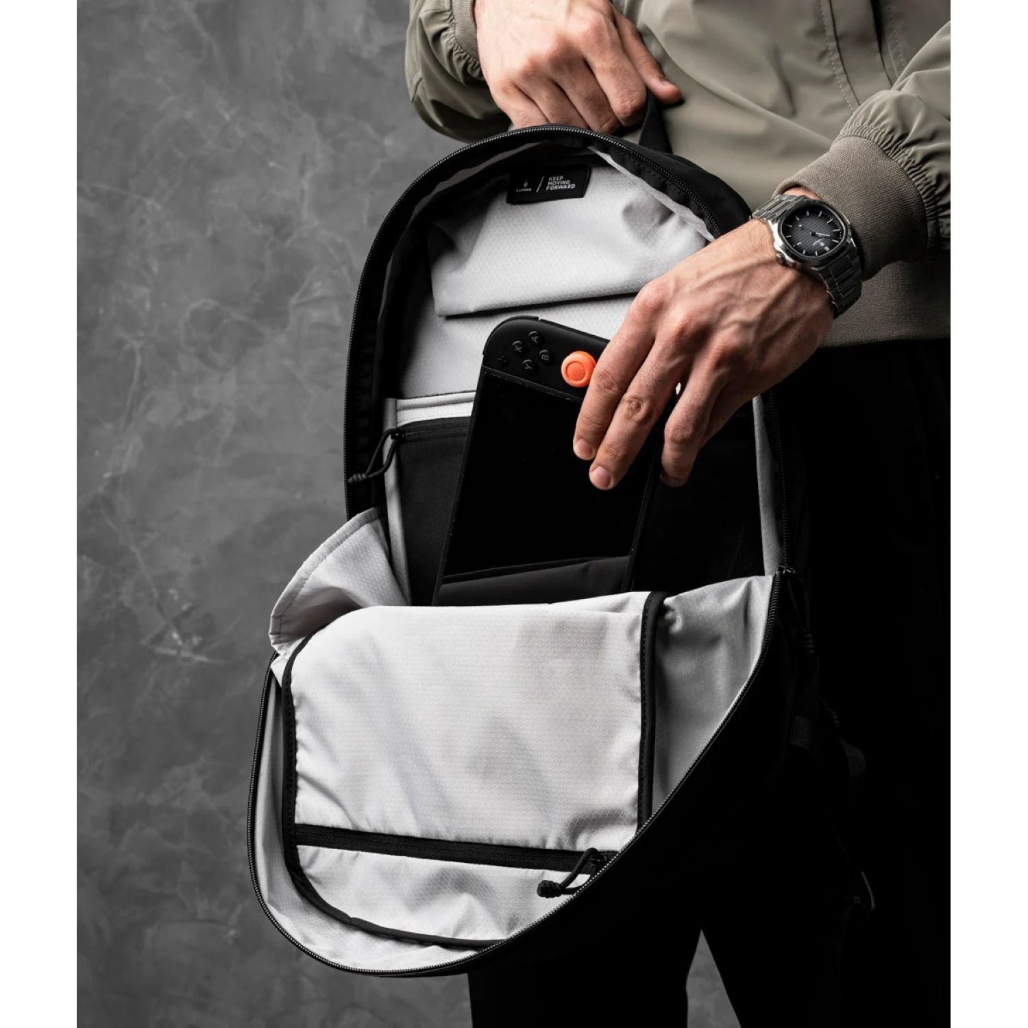 ALPAKA Aero Backpack Lite Axoflux 210D 16L