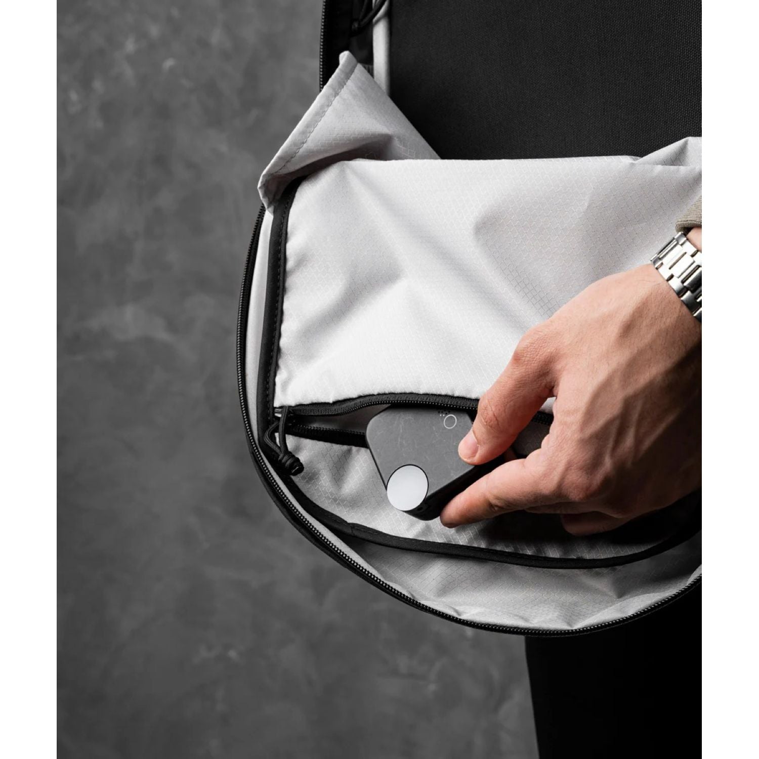 ALPAKA Aero Backpack Lite Axoflux 210D 16L