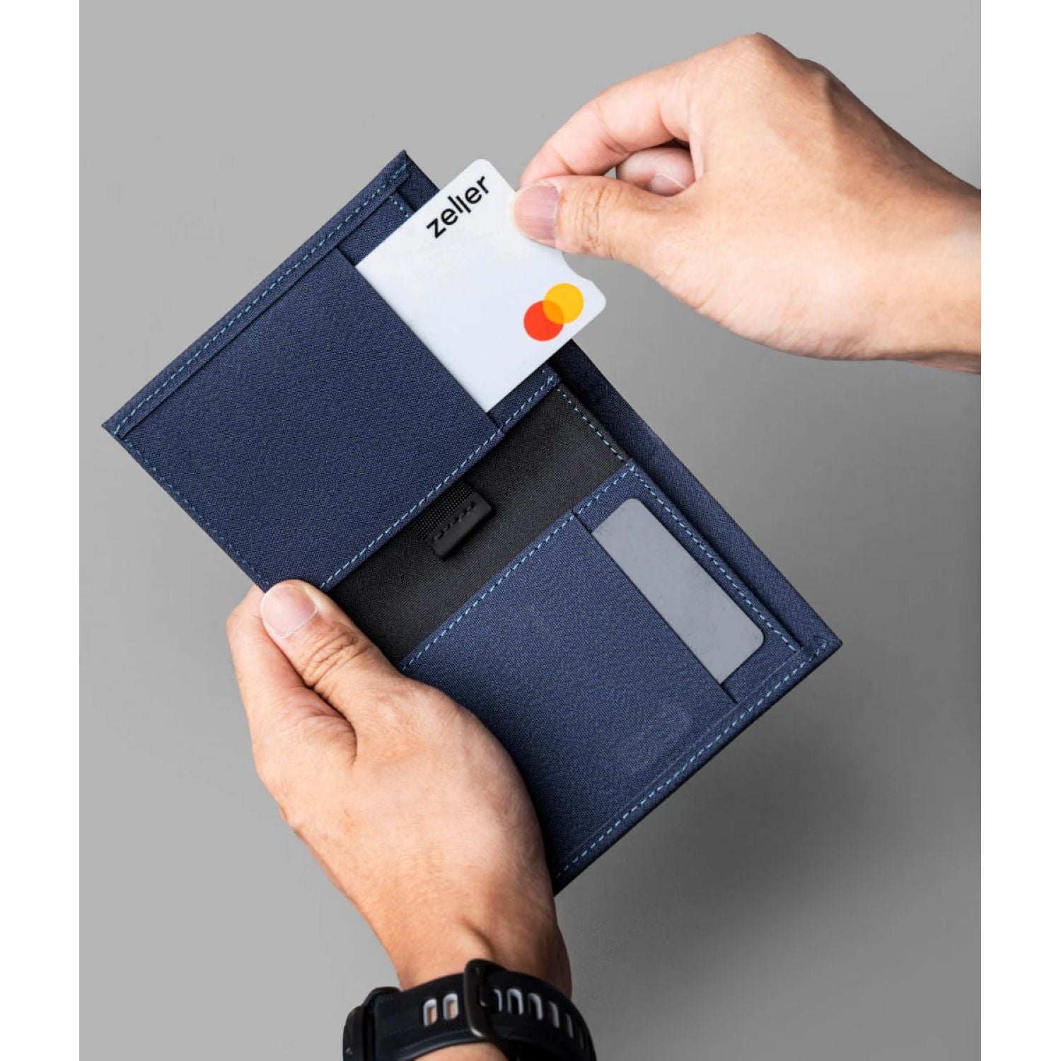 ALPAKA Bifold Cash Wallet